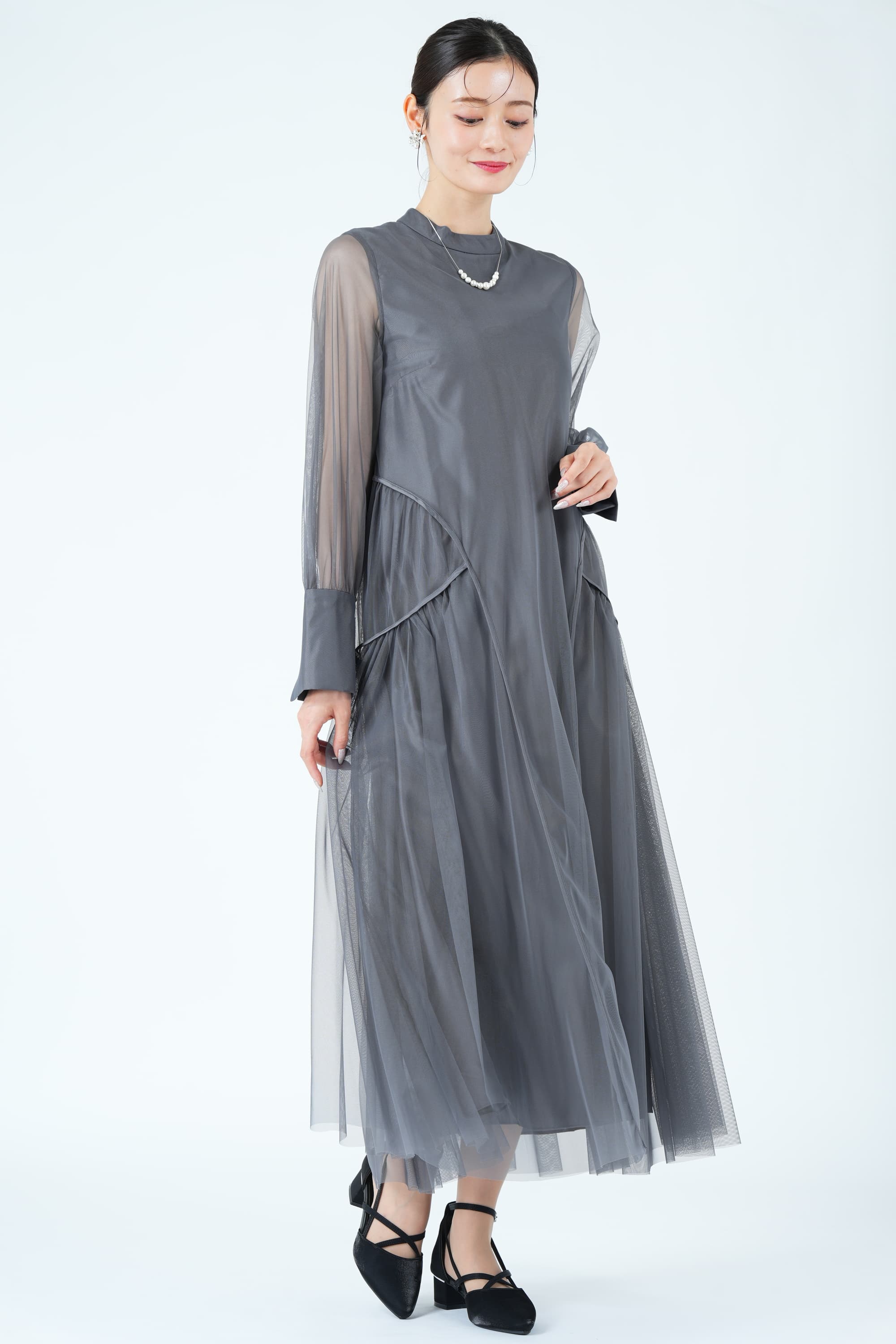 ANDRESD 総チュール×パイピンググレードレス (M) をレンタル