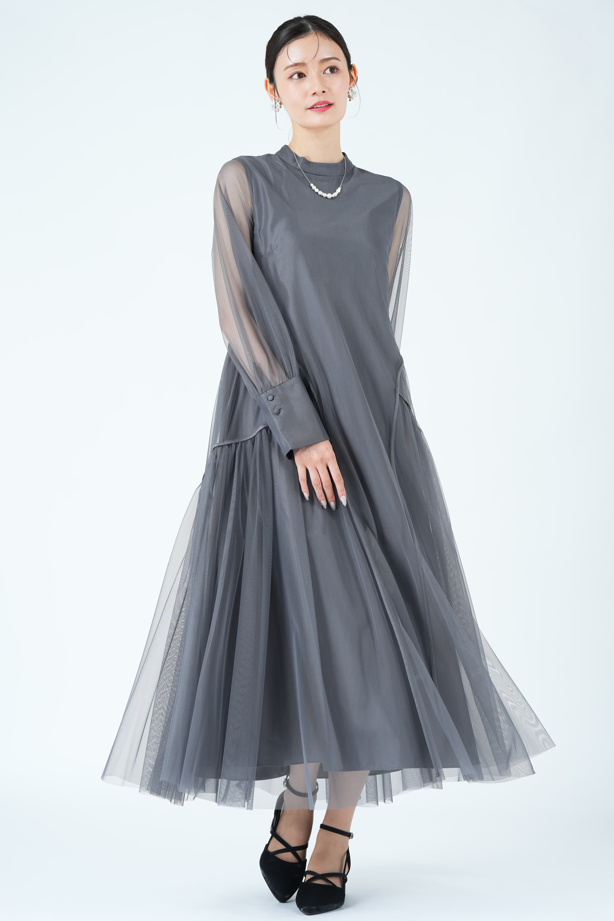 ANDRESD 総チュール×パイピンググレードレス (L) をレンタル - 結婚式