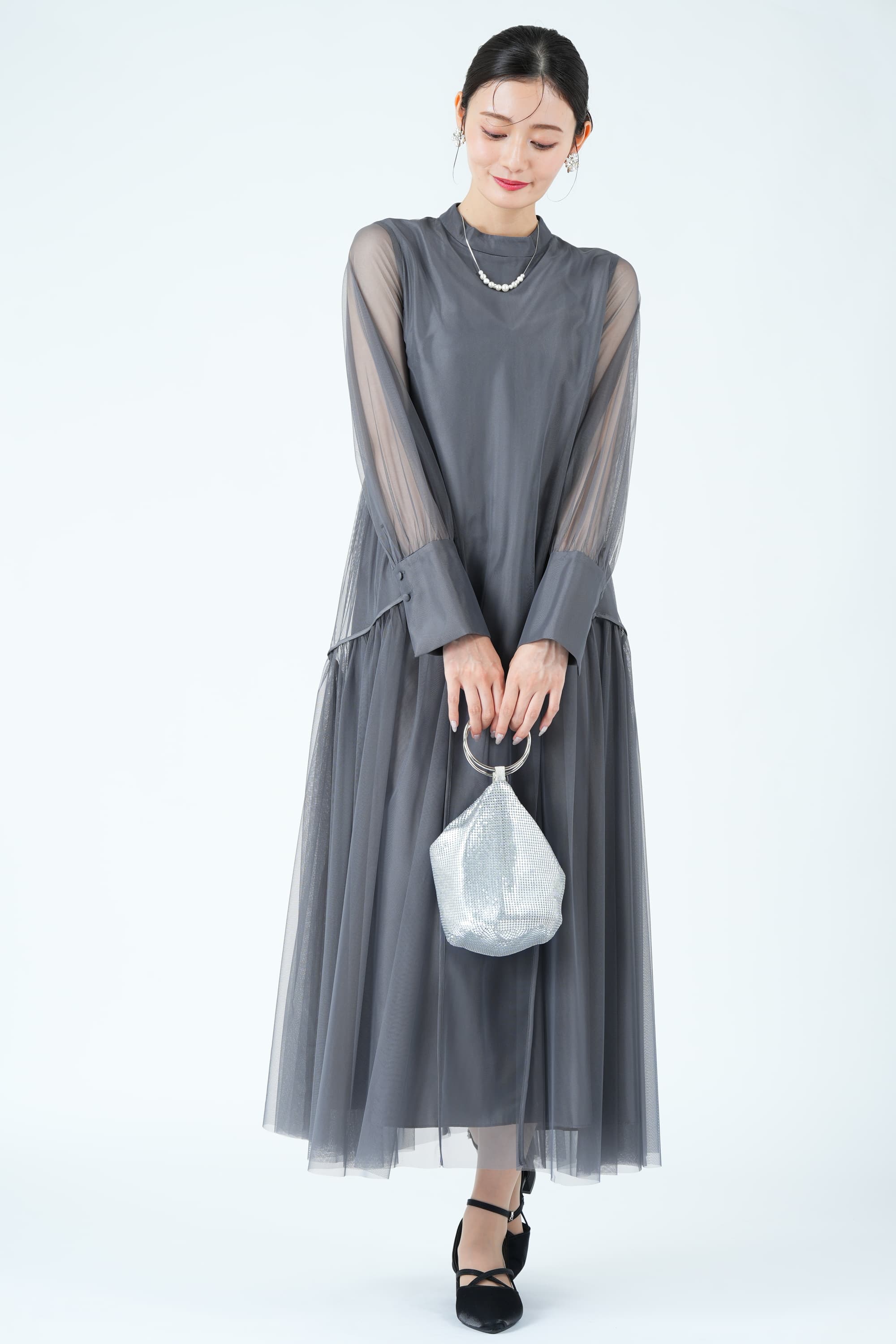 ANDRESD 総チュール×パイピンググレードレス (L) をレンタル - 結婚式