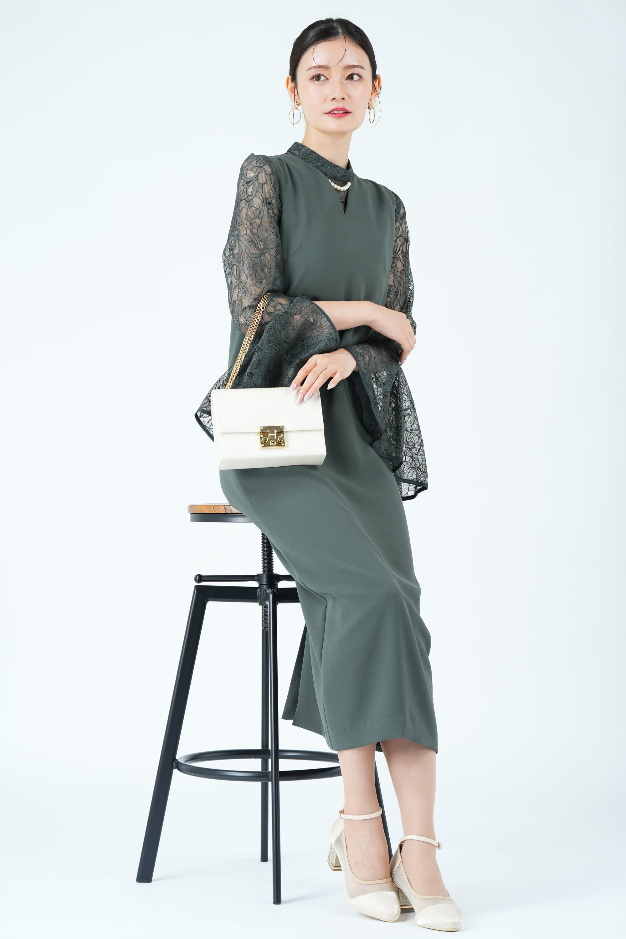 ラッセルレースブラウス付きモスグリーンドレス