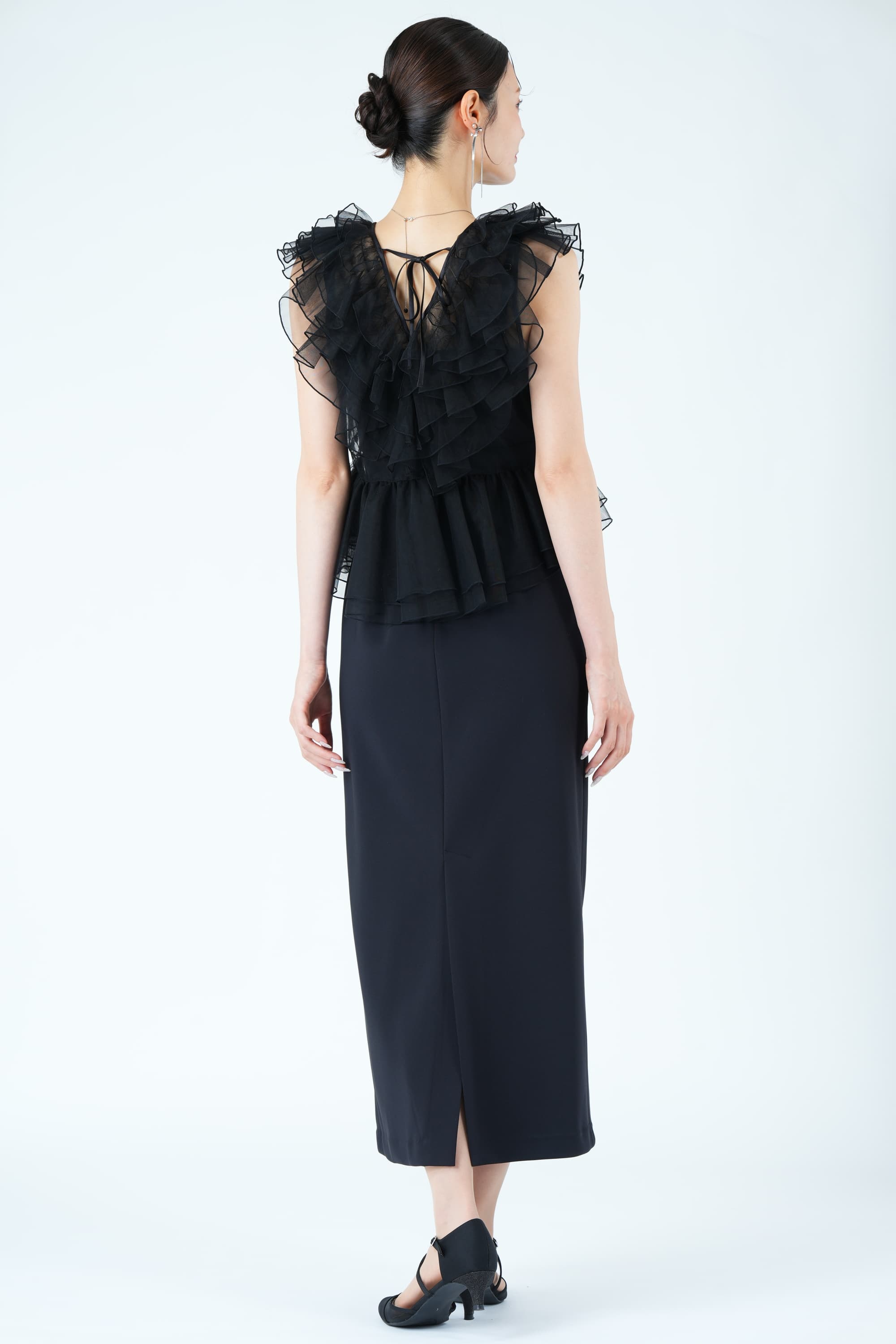 エアリーペプラムブラックドレス