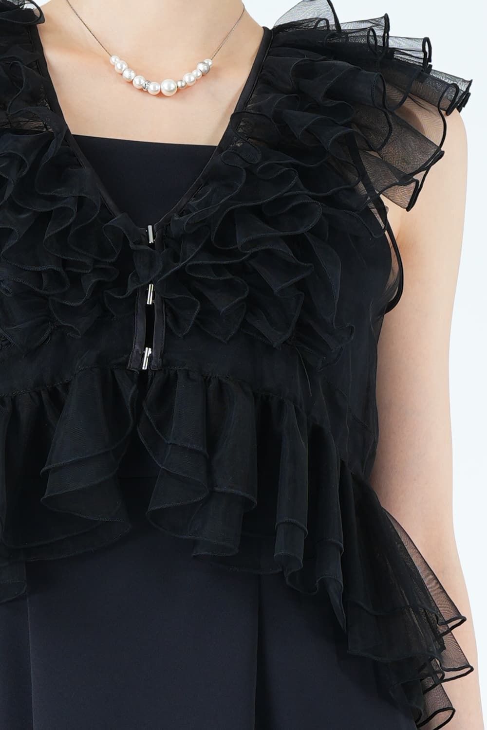 エアリーペプラムブラックドレス