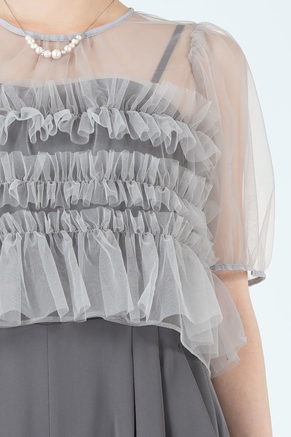 シアーレイヤーグレーパンツドレス