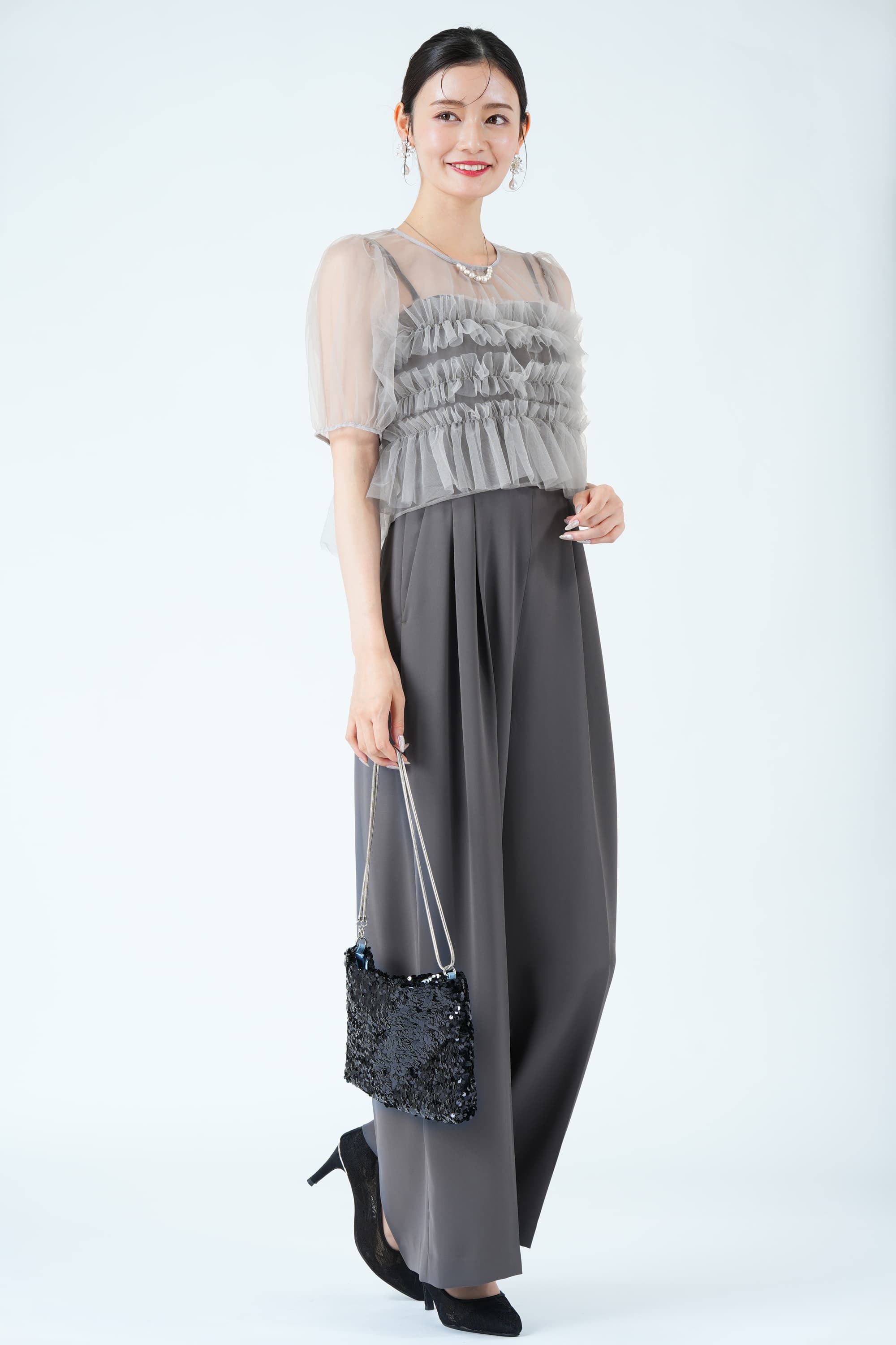 シアーレイヤーグレーパンツドレス