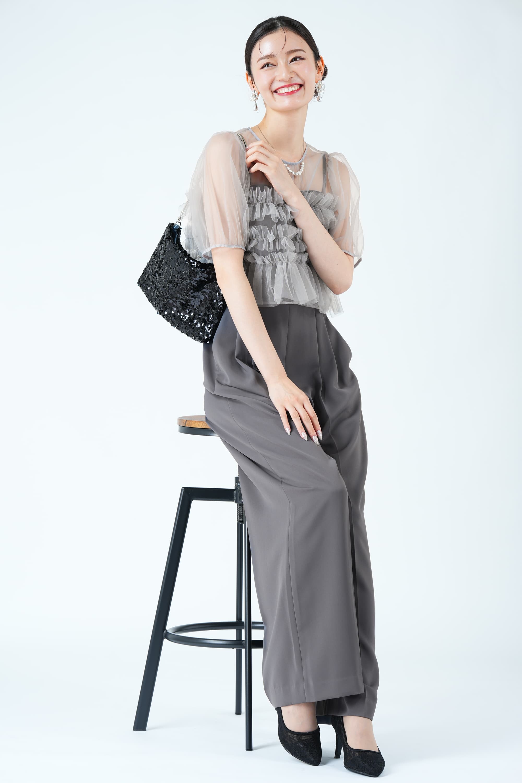 シアーレイヤーグレーパンツドレス