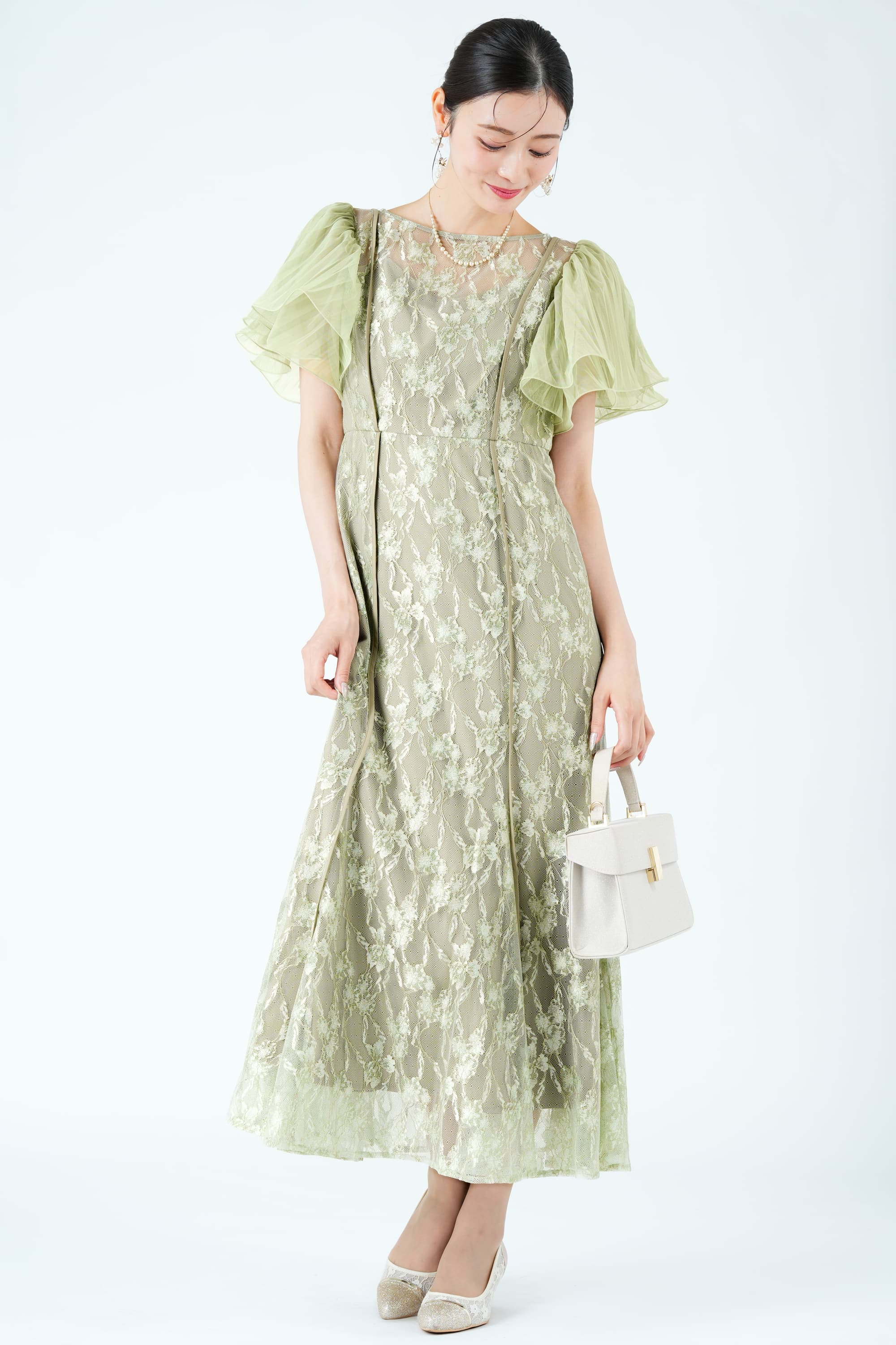 ラッフルスリーブ総レースグリーンドレス
