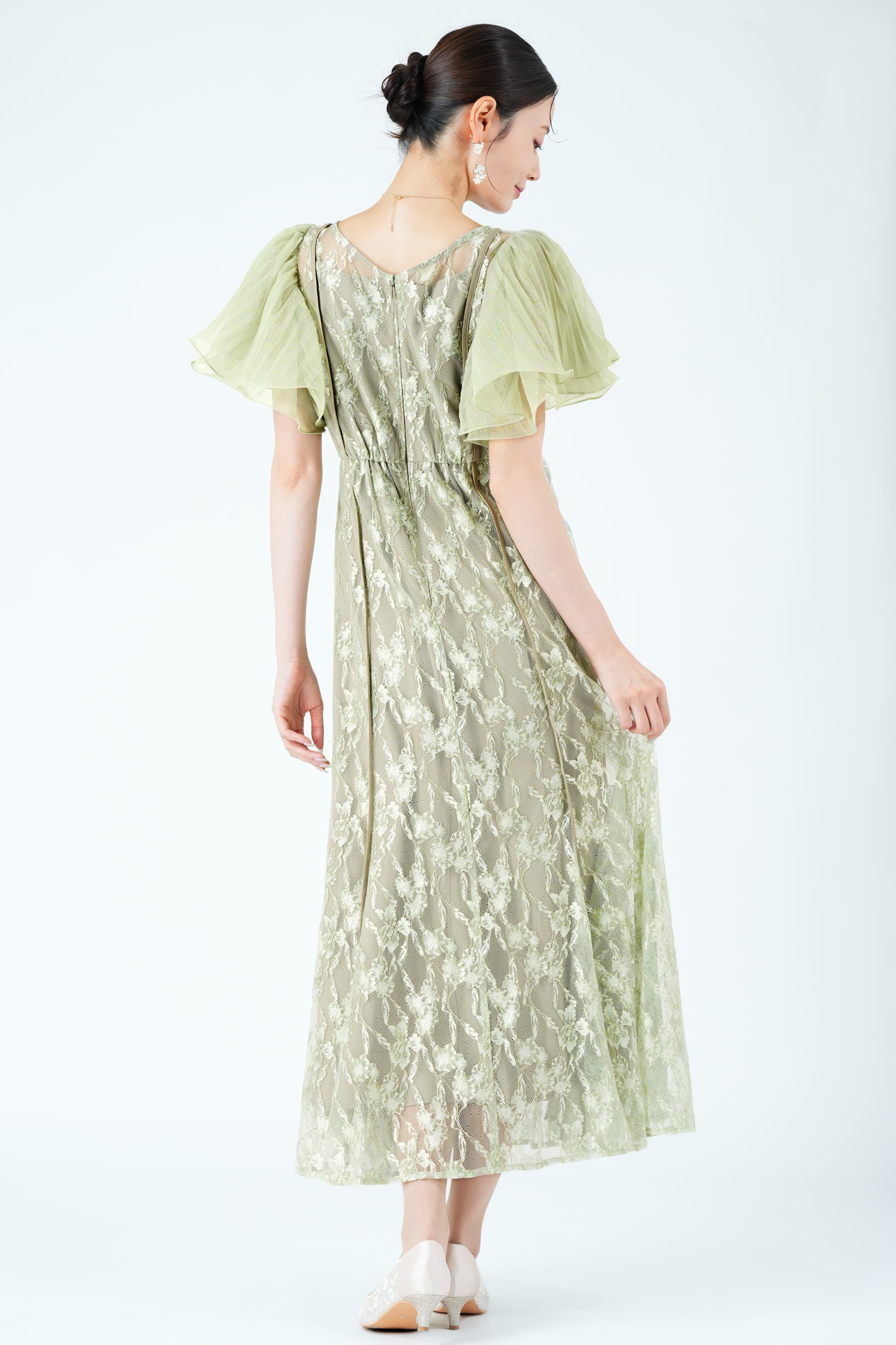 ラッフルスリーブ総レースグリーンドレス