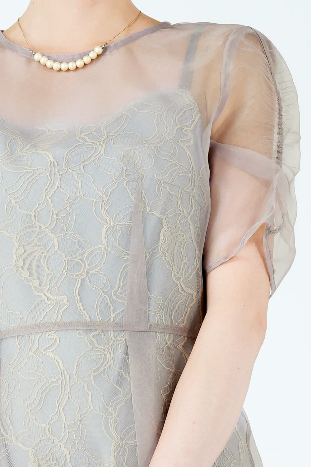 配色レース×オーガンジーエプロングレージュドレス