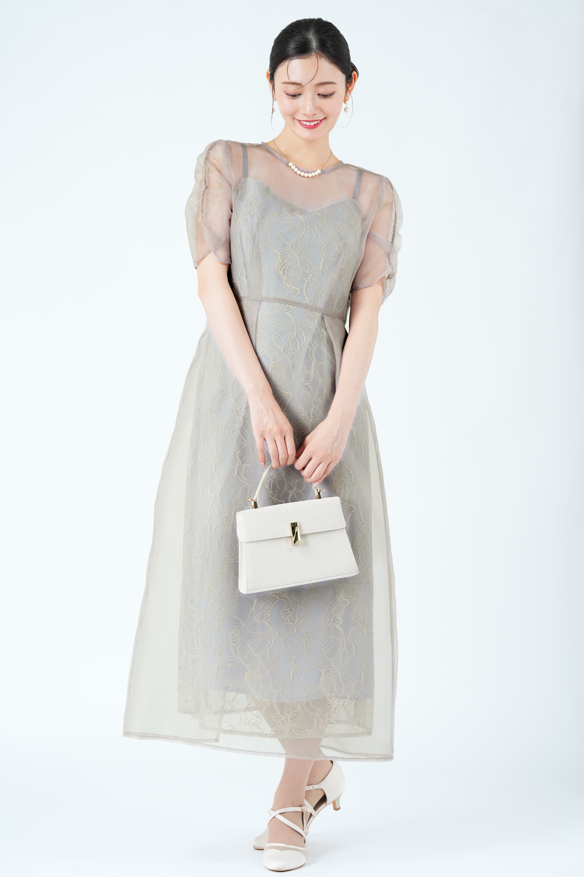 配色レース×オーガンジーエプロングレージュドレス