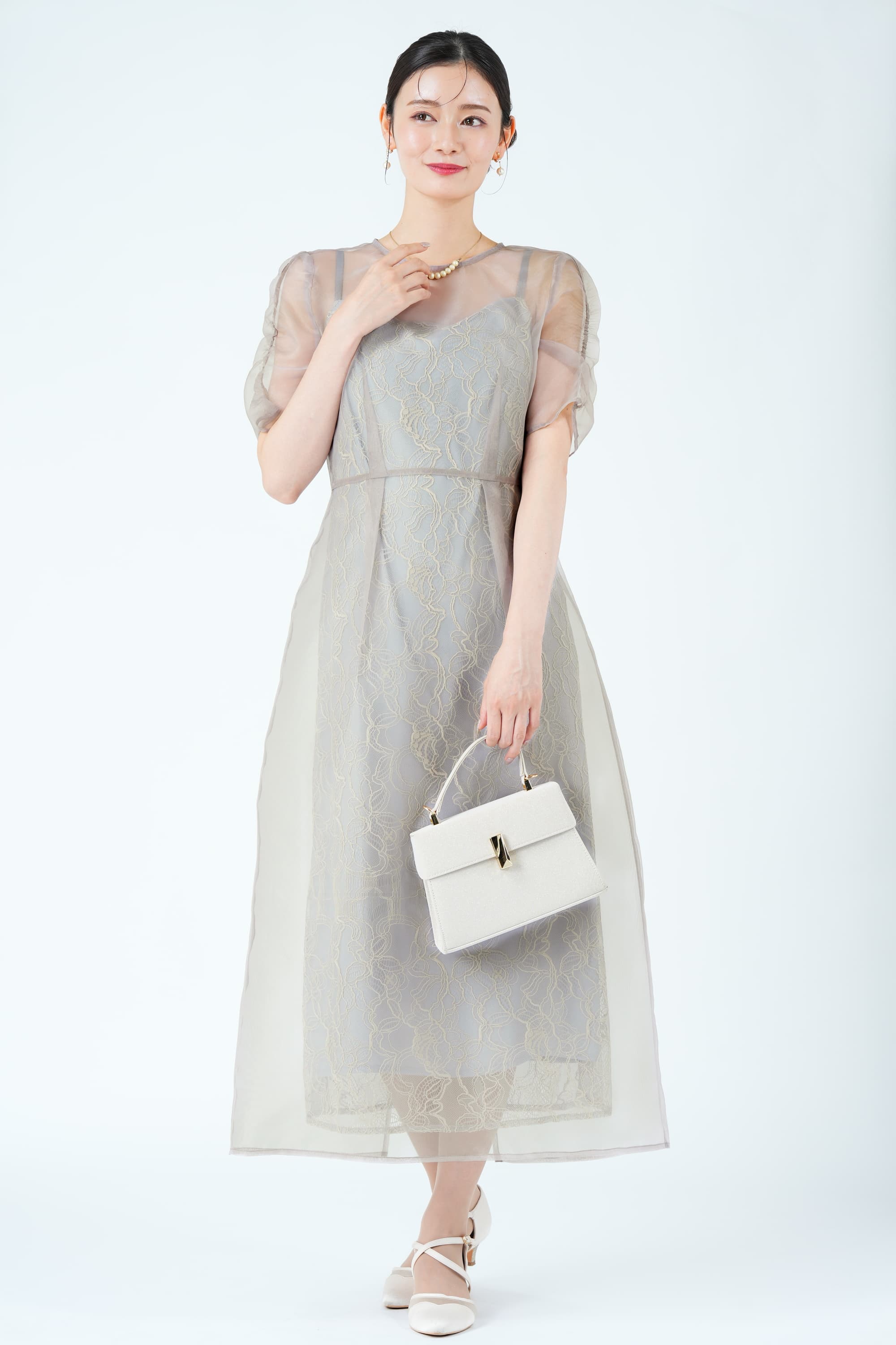 配色レース×オーガンジーエプロングレージュドレス