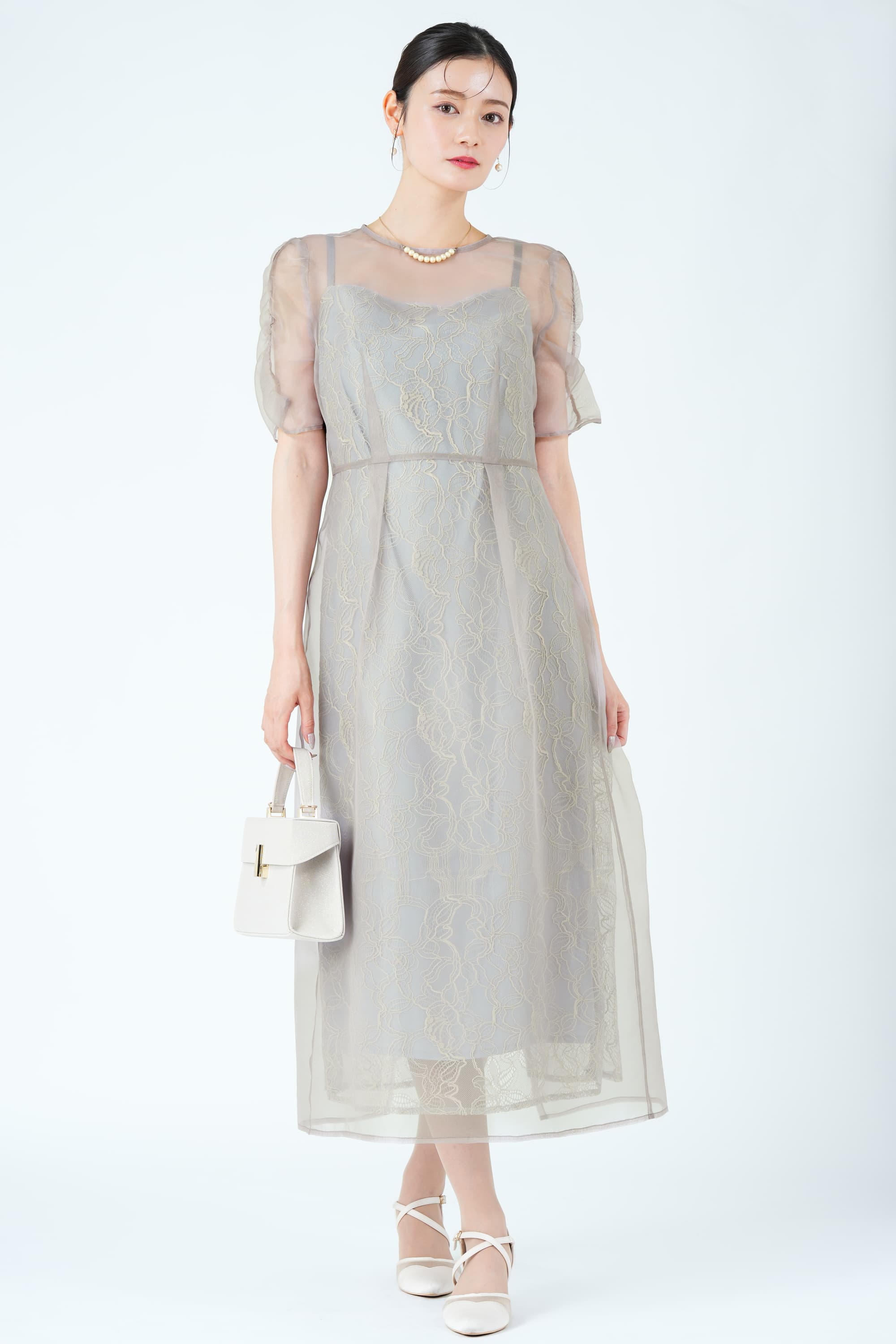 配色レース×オーガンジーエプロングレージュドレス