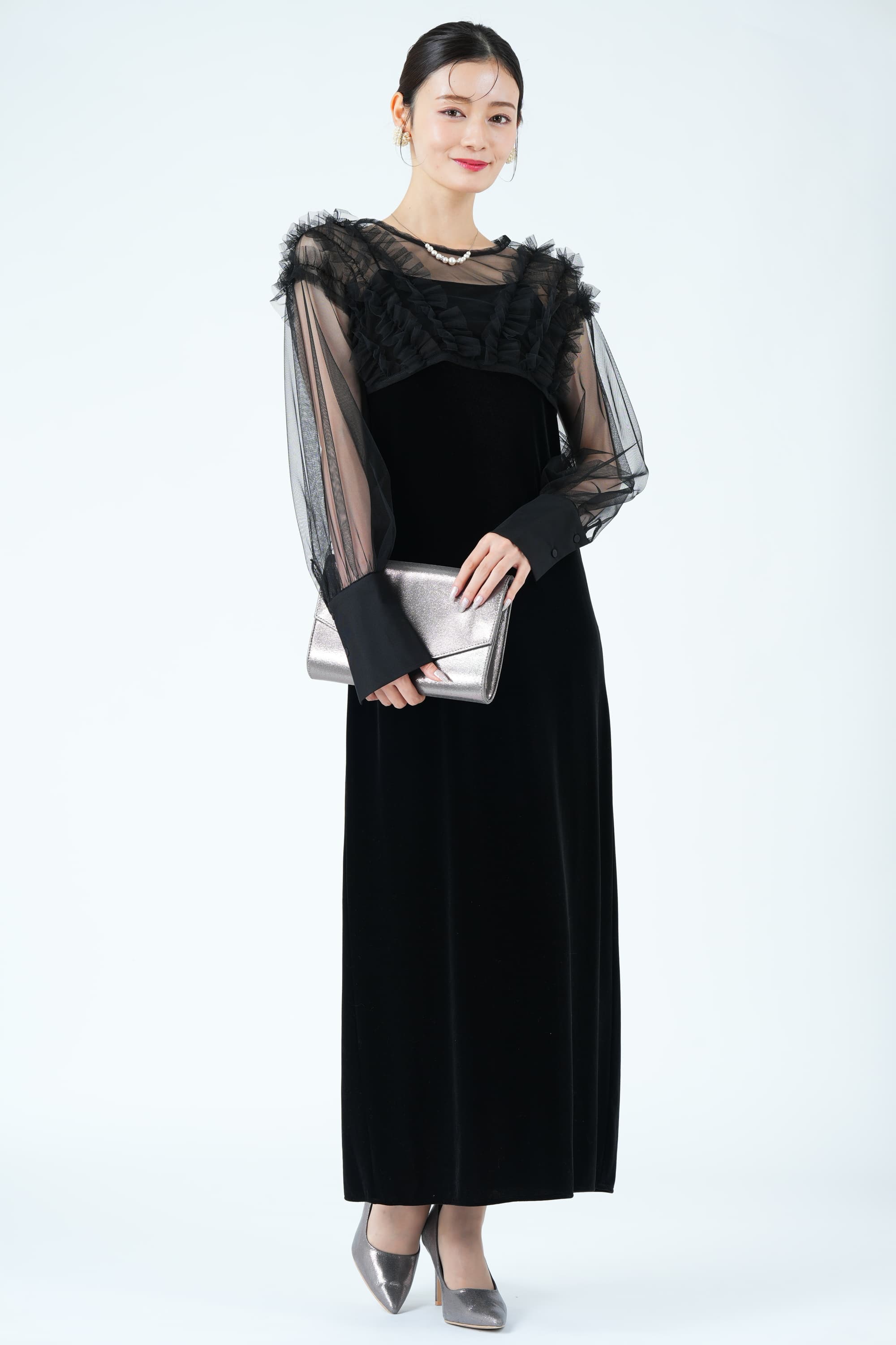 小粒パールボリュームホワイトイヤリング