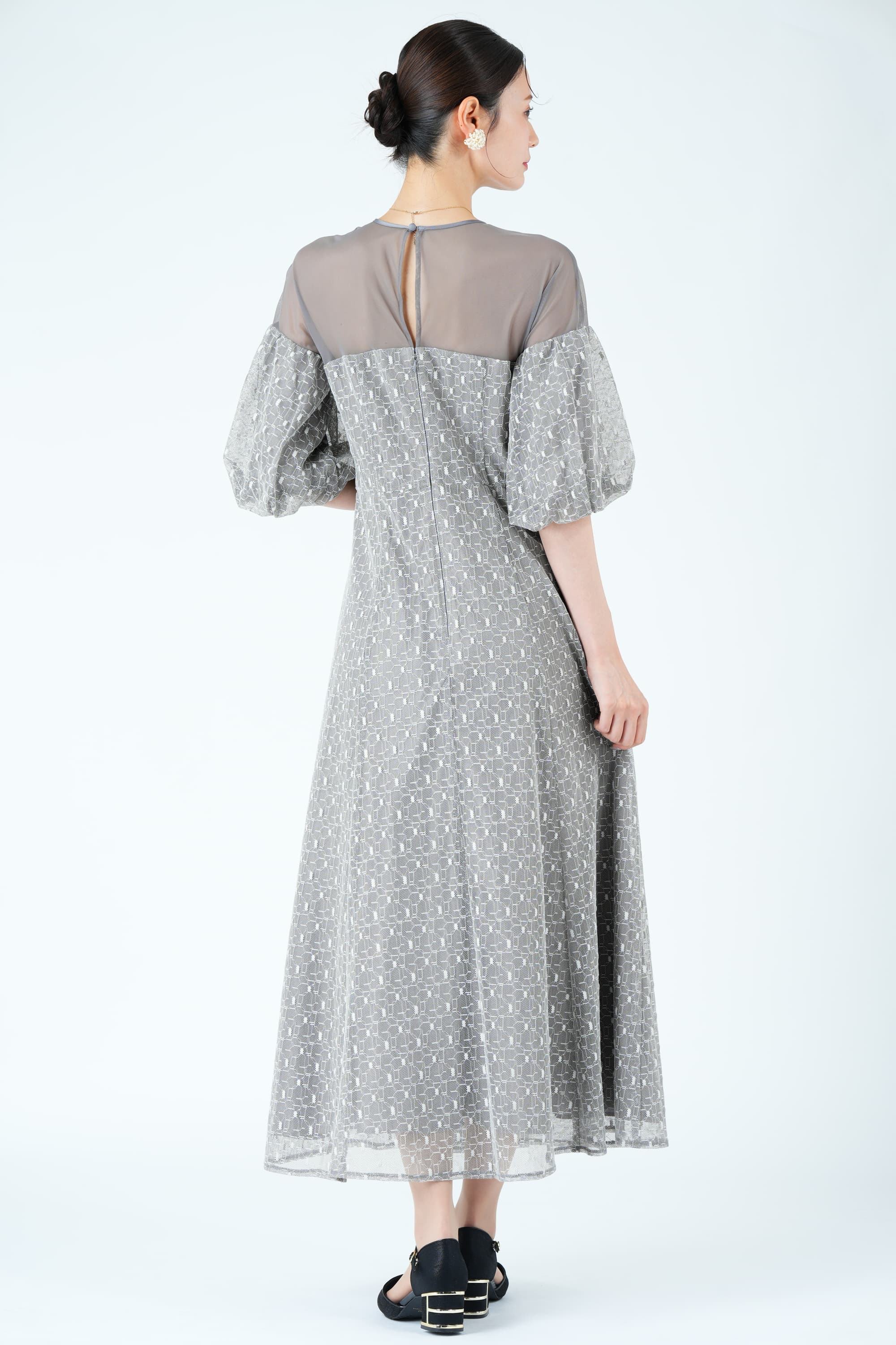 幾何学レース×パフスリーブグレードレス