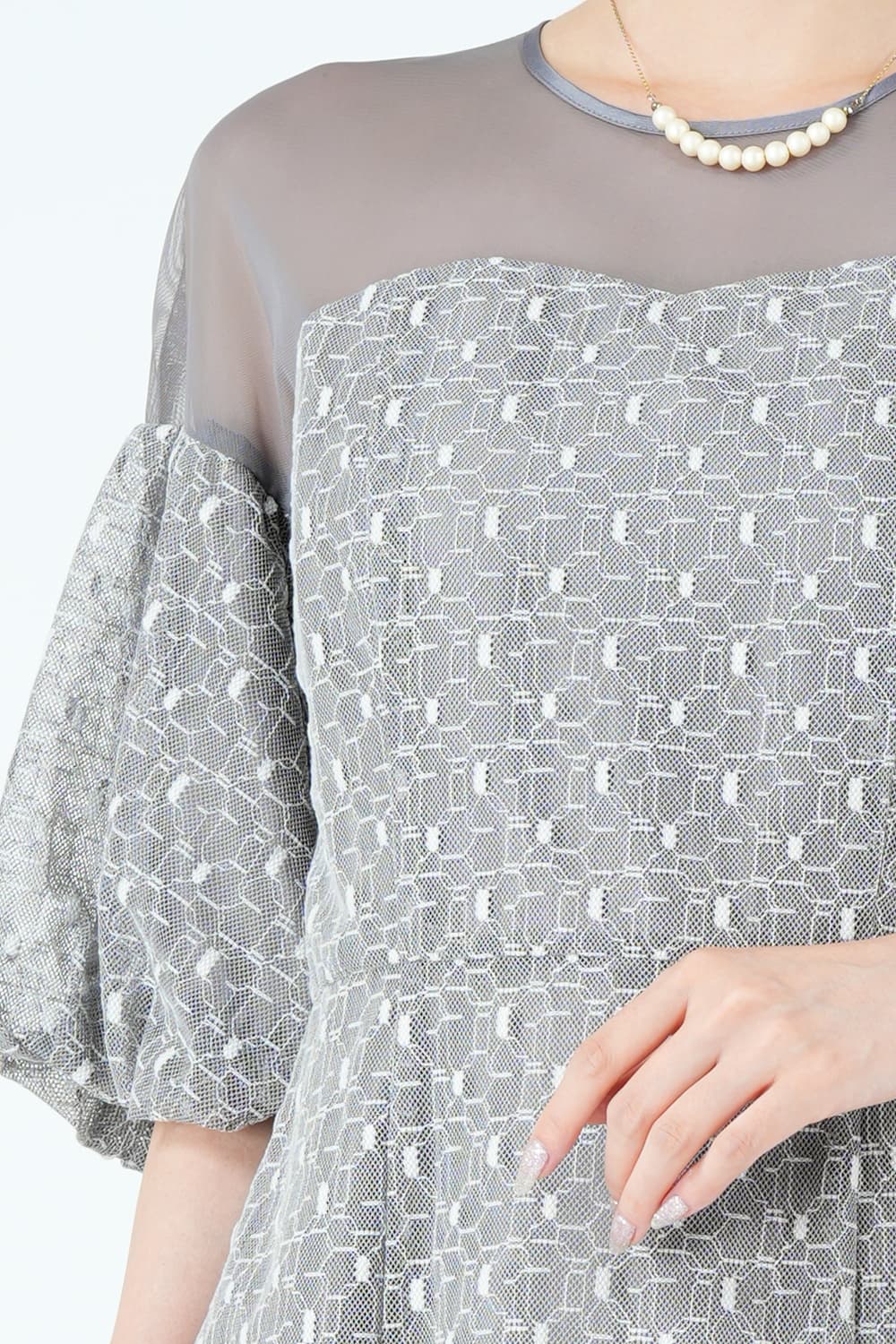 幾何学レース×パフスリーブグレードレス