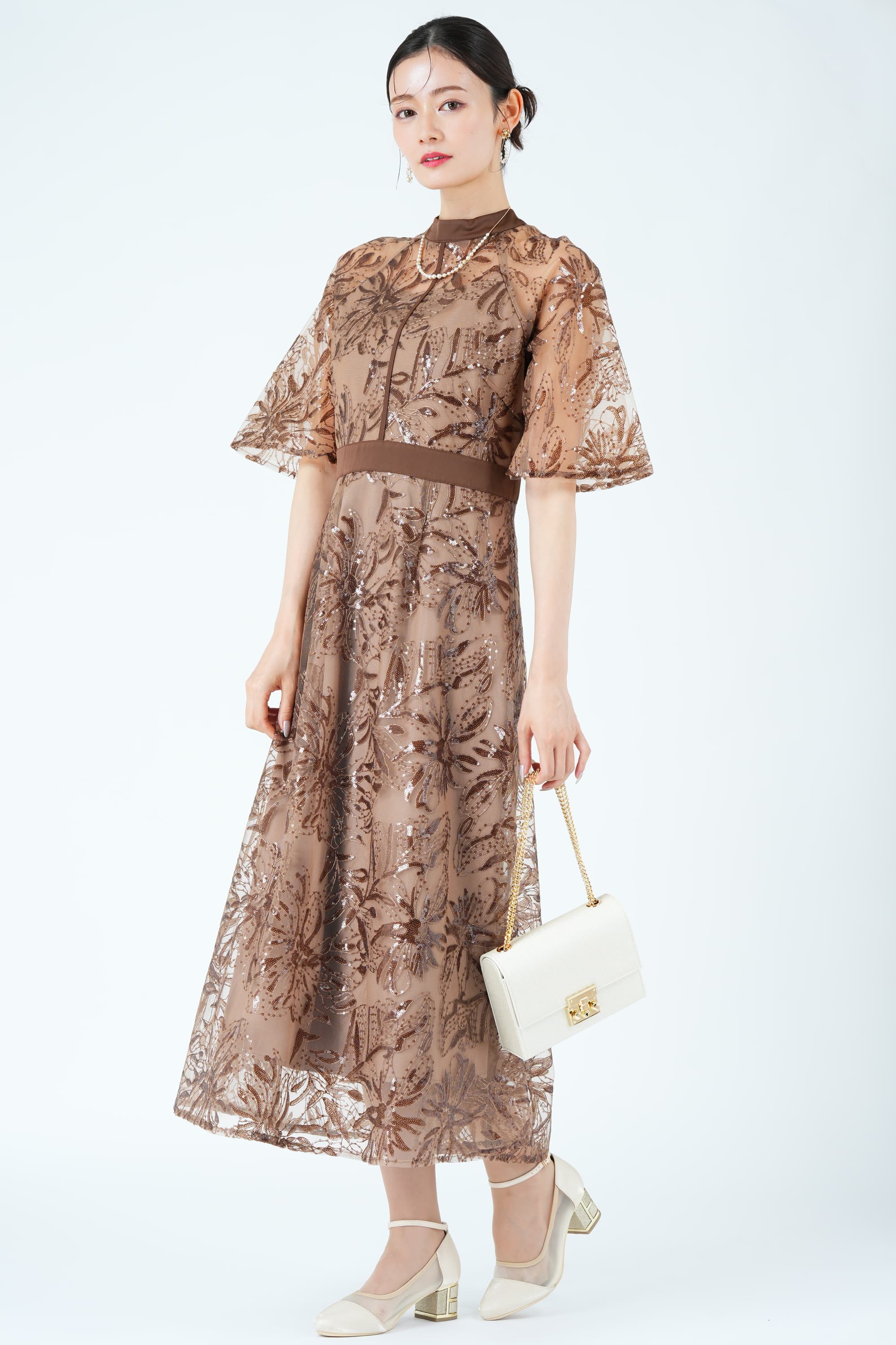 フラワー刺繍スパンコールブラウンドレス