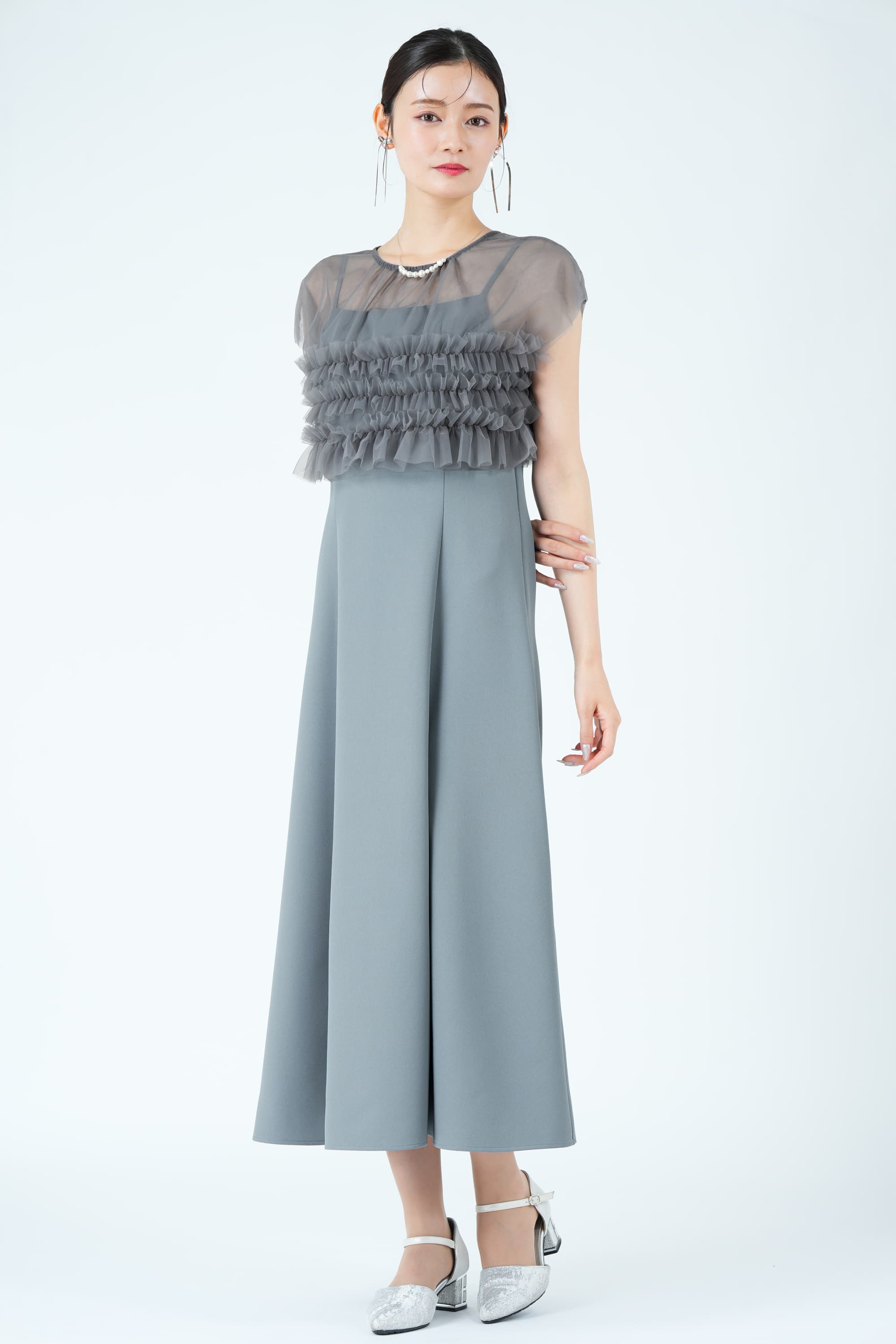 立体エアリーチュールくすみブルードレス