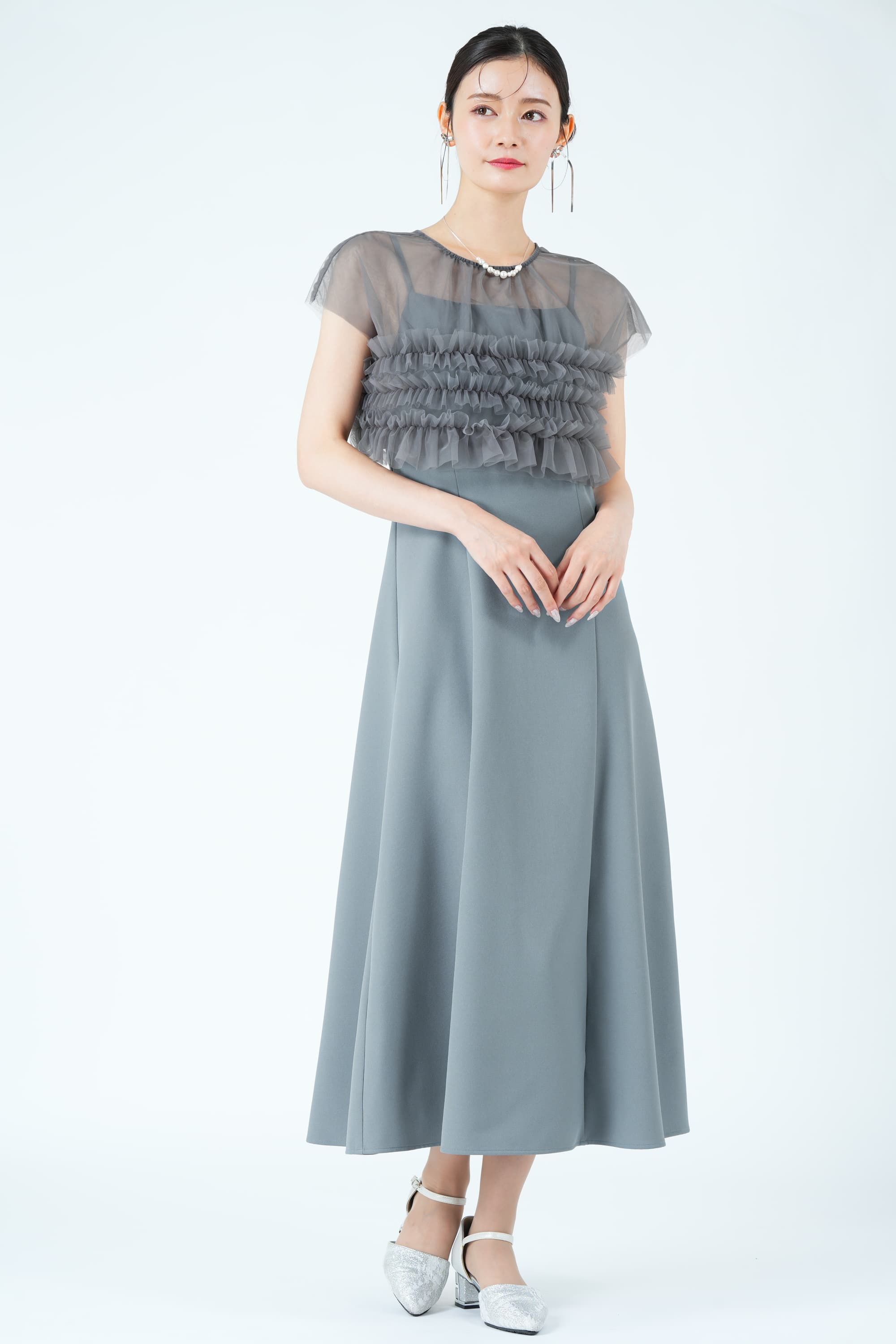 立体エアリーチュールくすみブルードレス