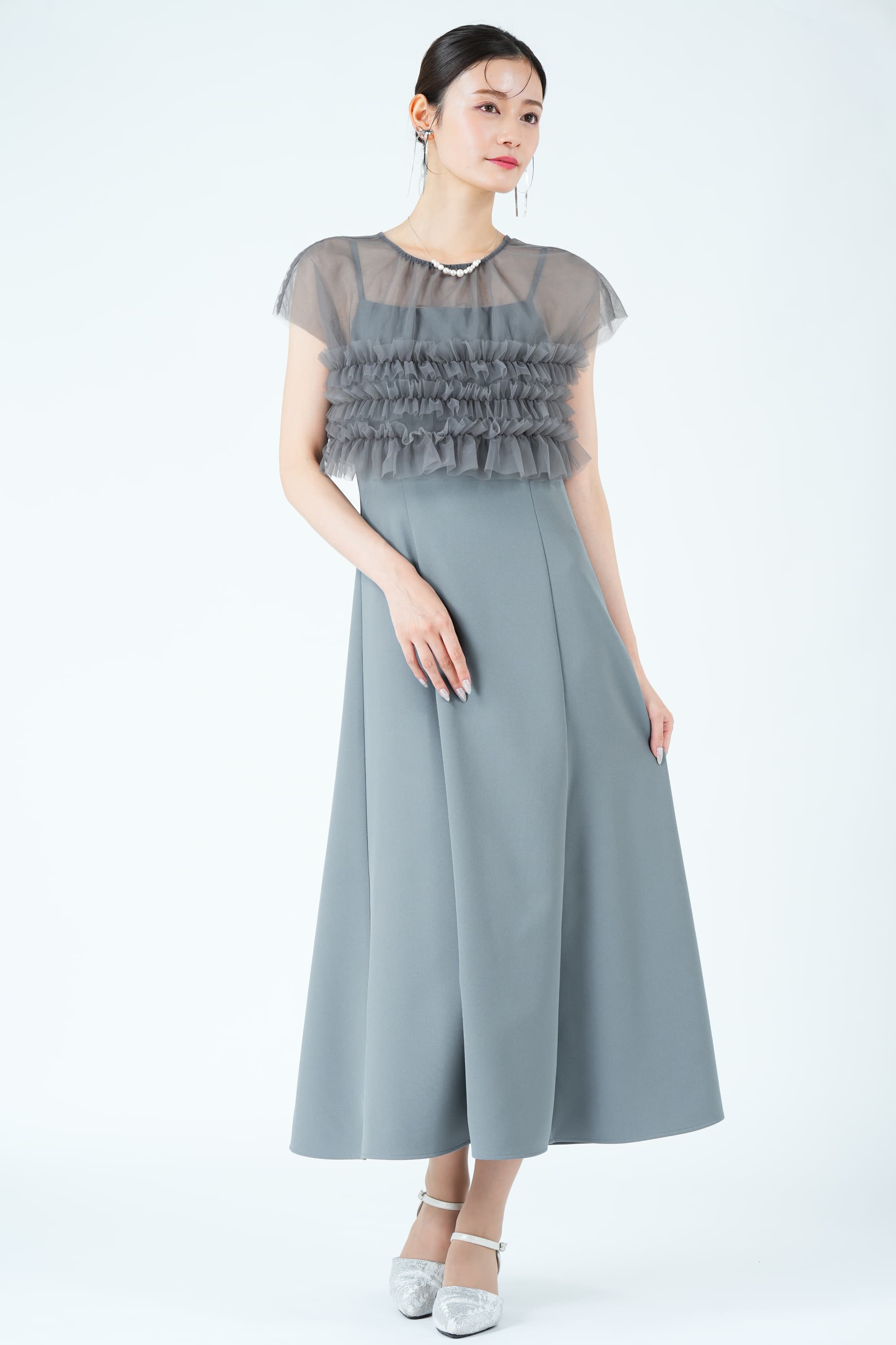 立体エアリーチュールくすみブルードレス