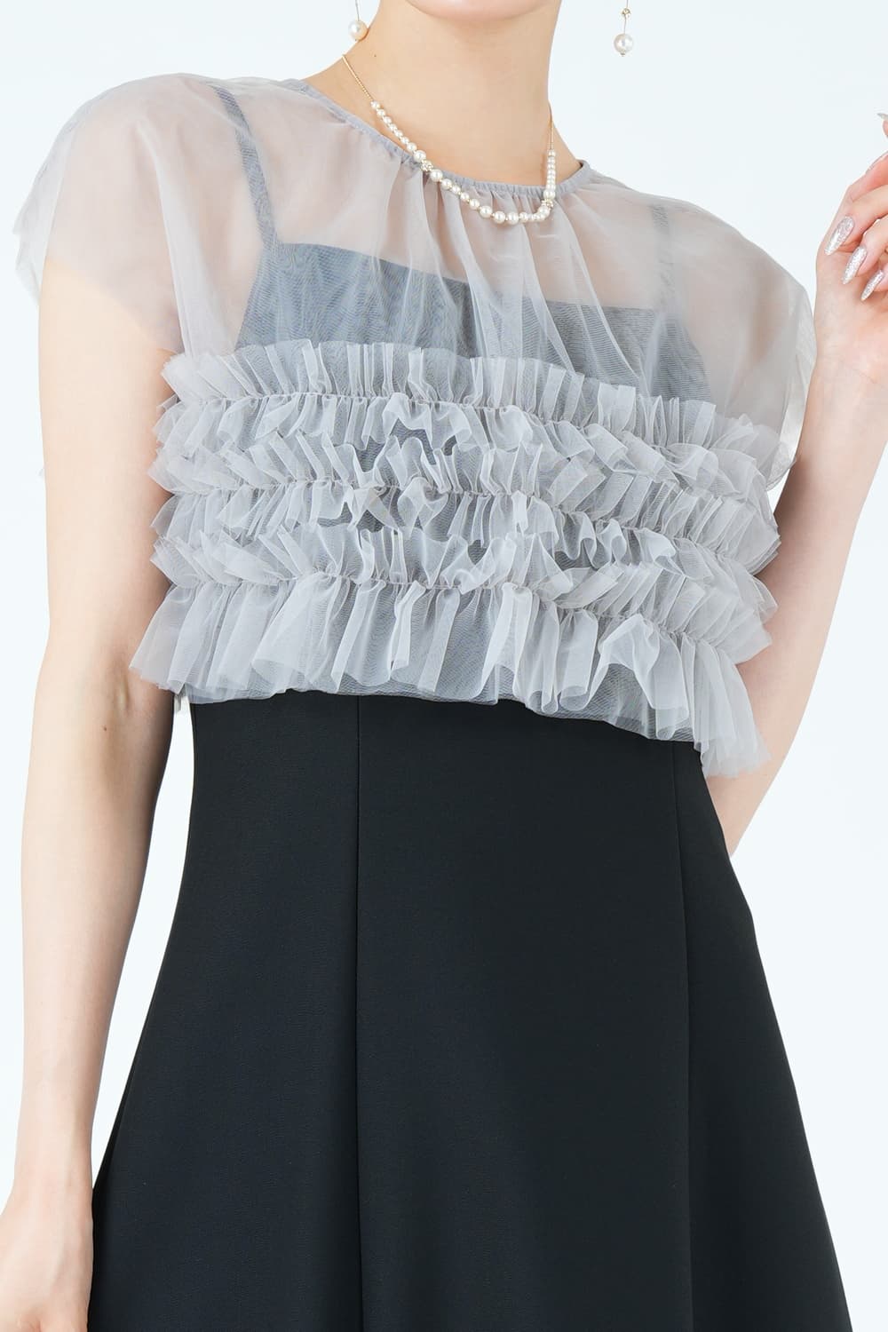 立体エアリーチュールブラックドレス