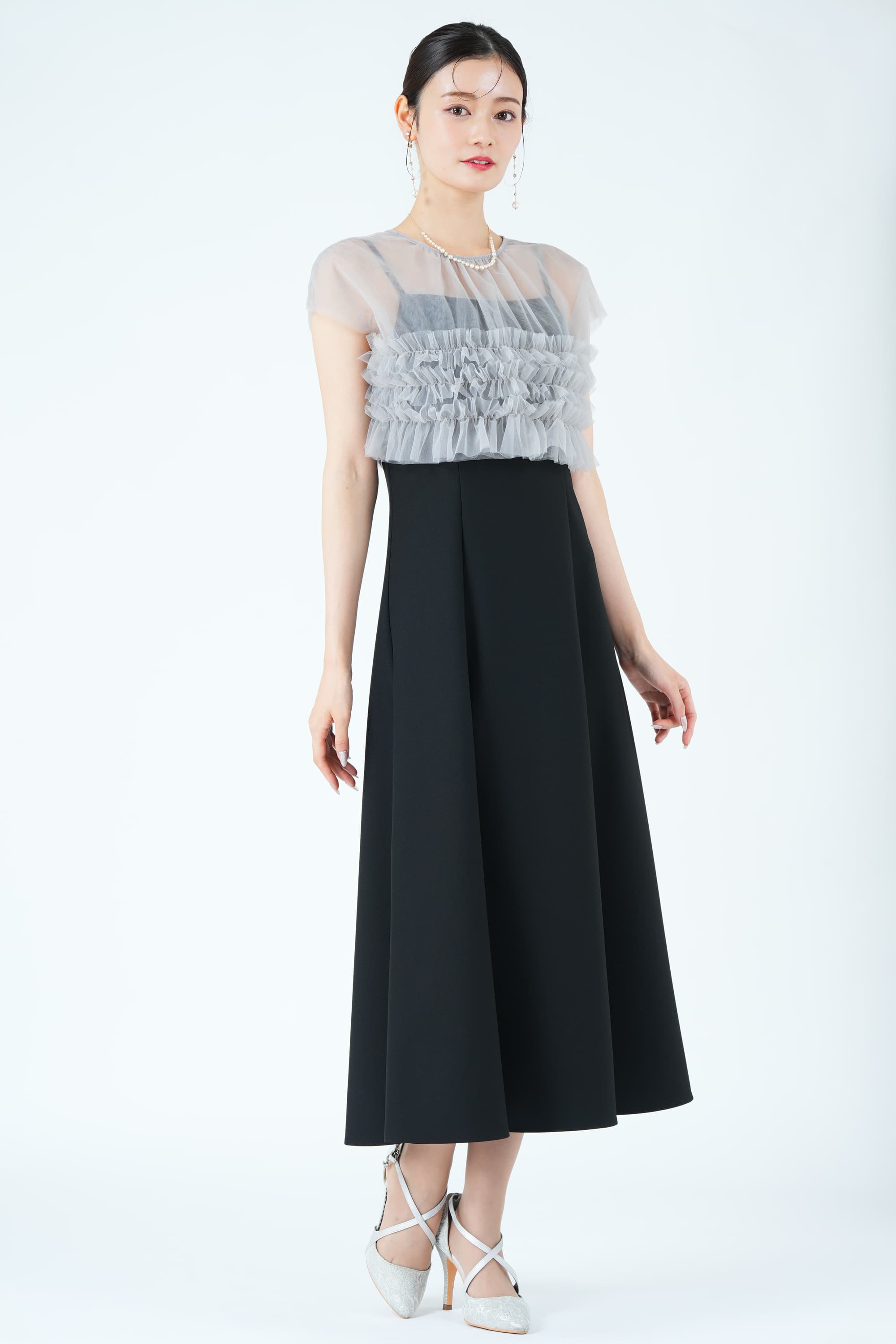 立体エアリーチュールブラックドレス