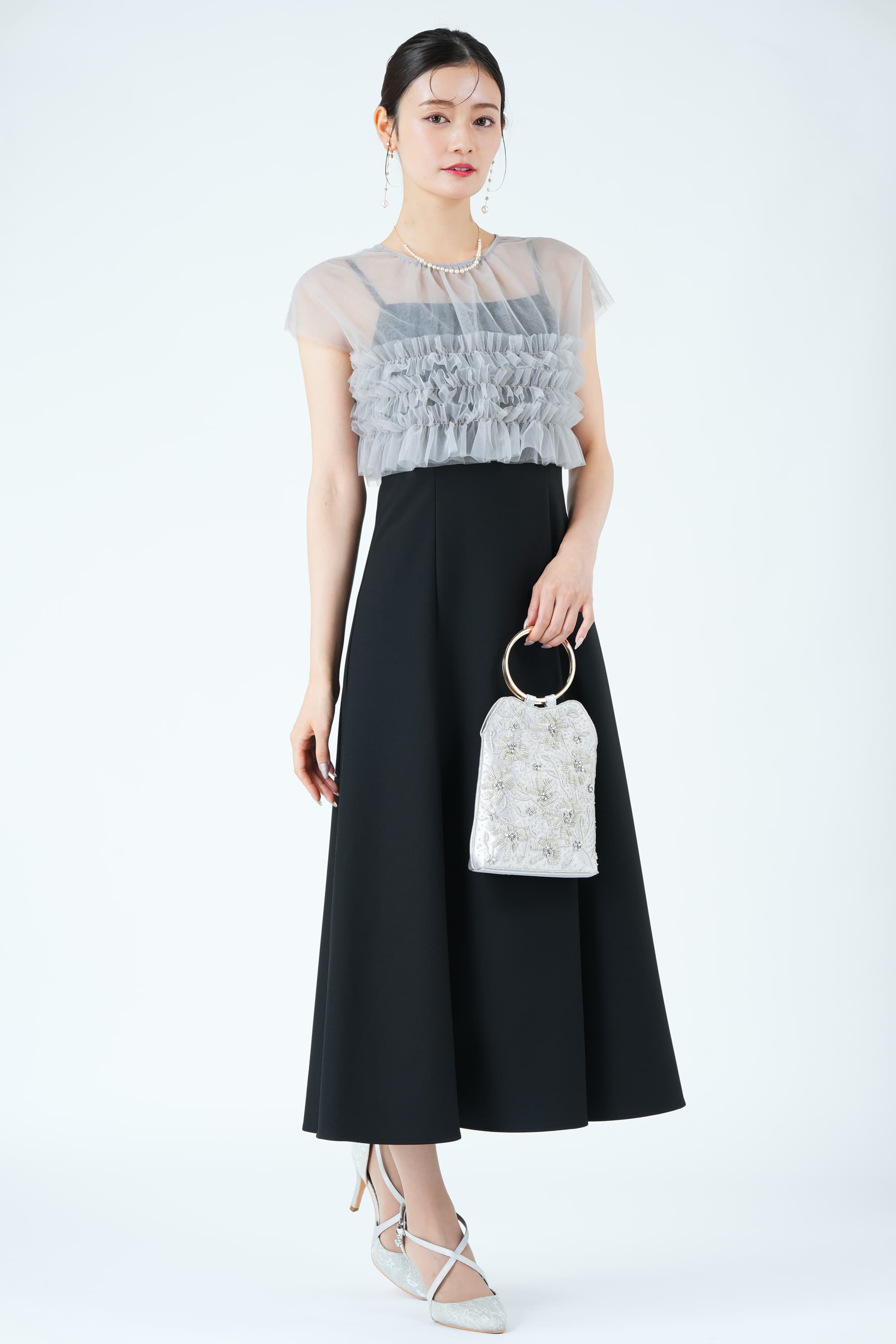 立体エアリーチュールブラックドレス