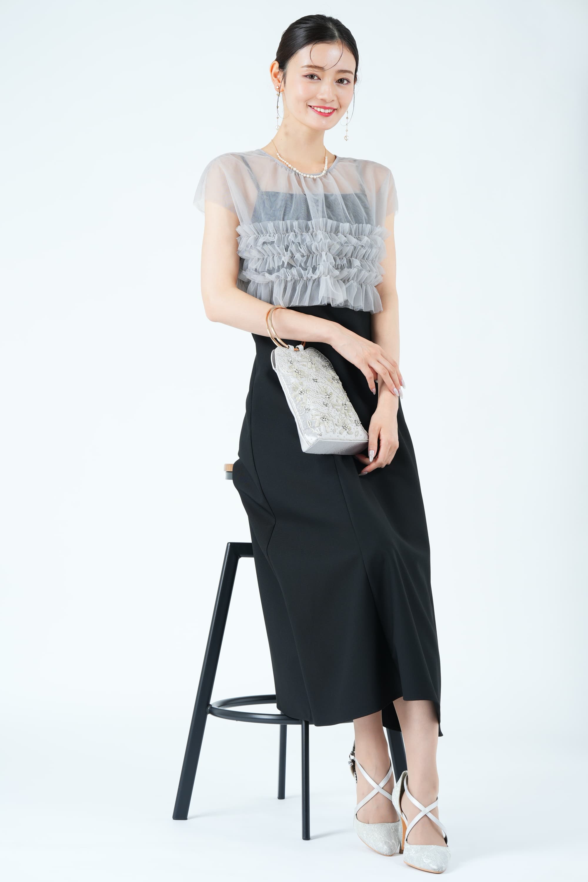 立体エアリーチュールブラックドレス