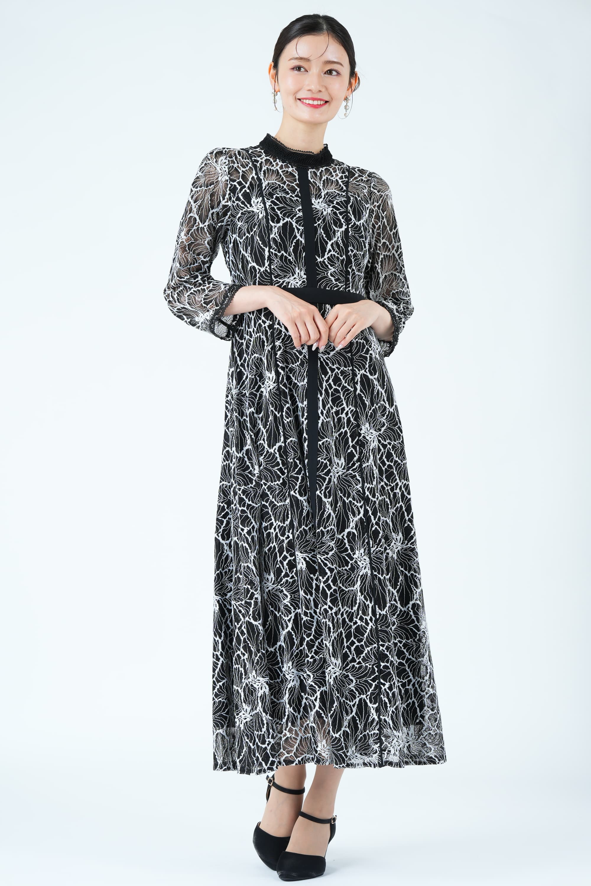 Callarus スタンドカラー花柄レースブラック×ホワイトドレス (L