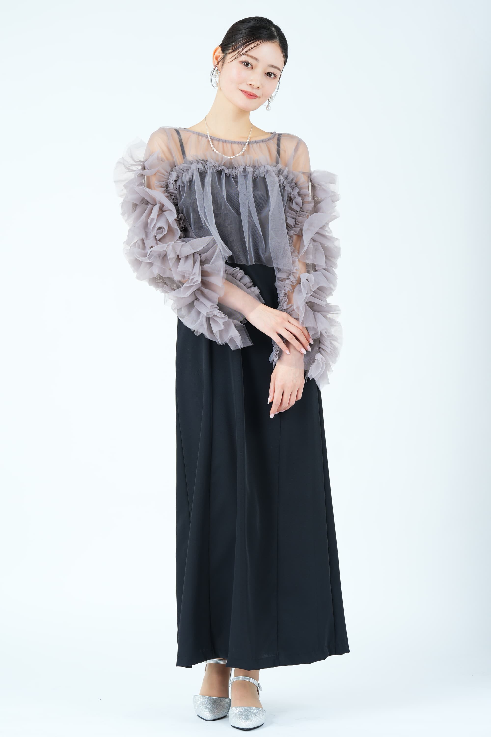 Discoat グレーチュールフリルボレロ×ブラックドレス (M) をレンタル
