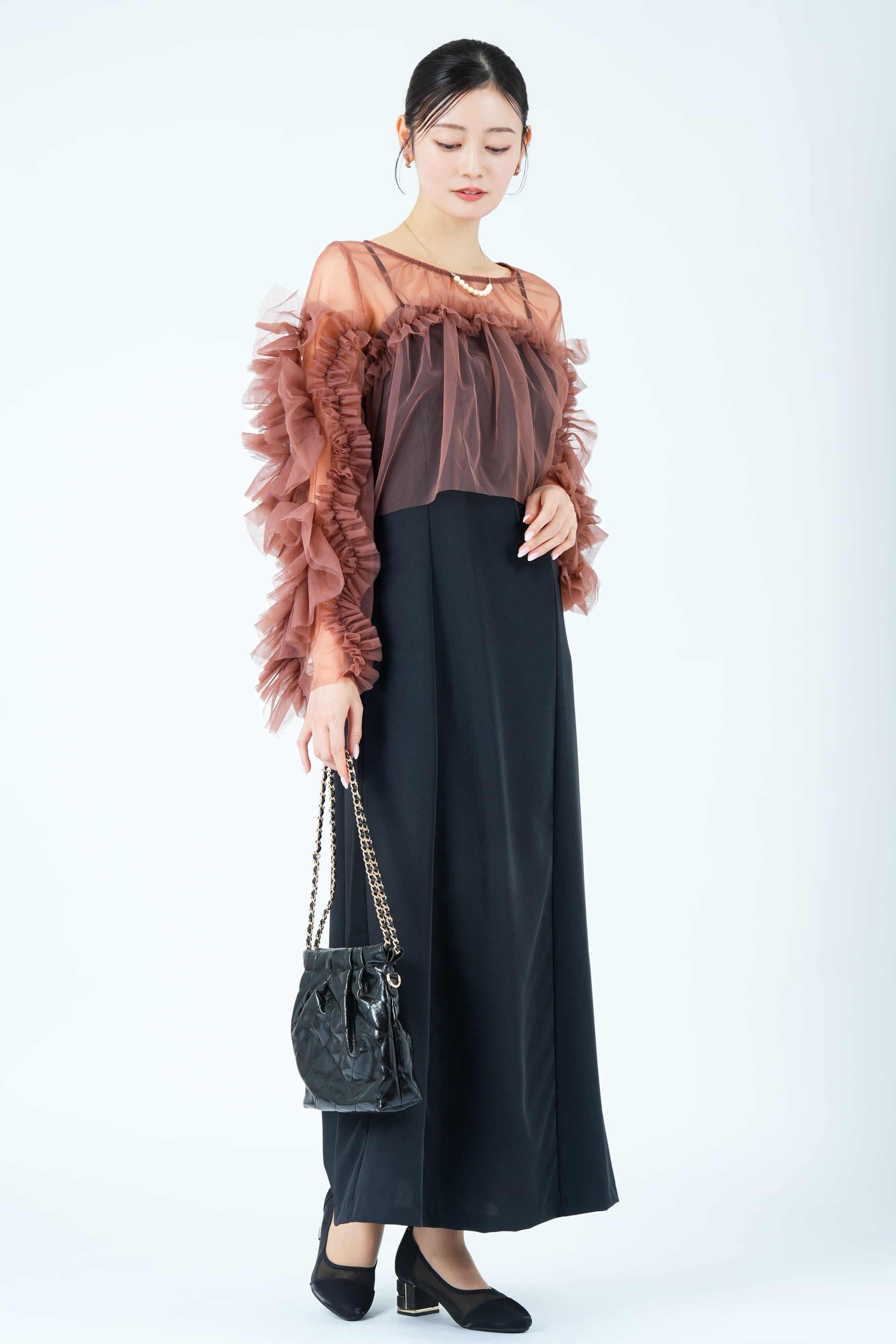 ブラウンチュールフリルボレロ&times;ブラックドレス