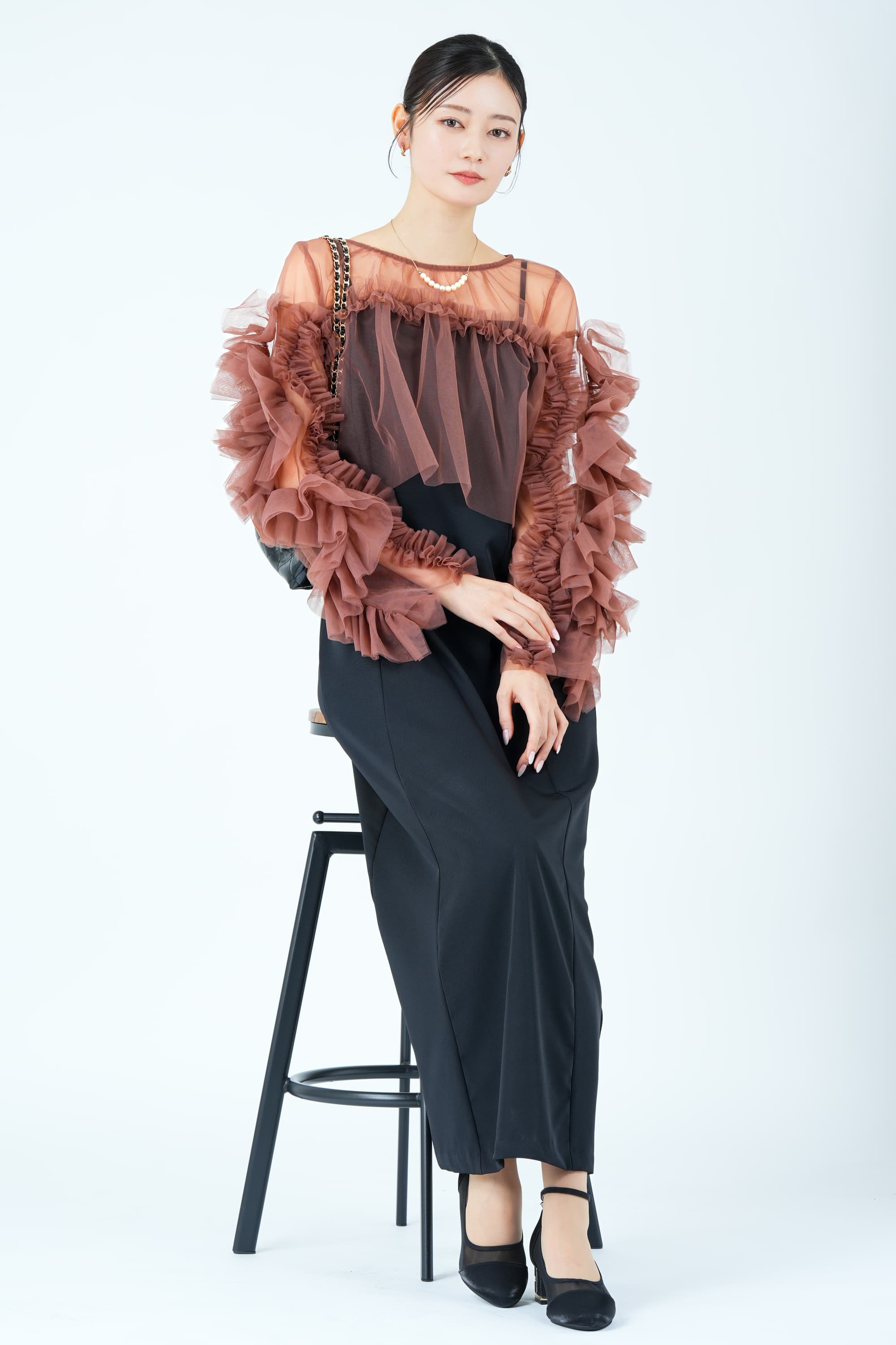 ブラウンチュールフリルボレロ&times;ブラックドレス