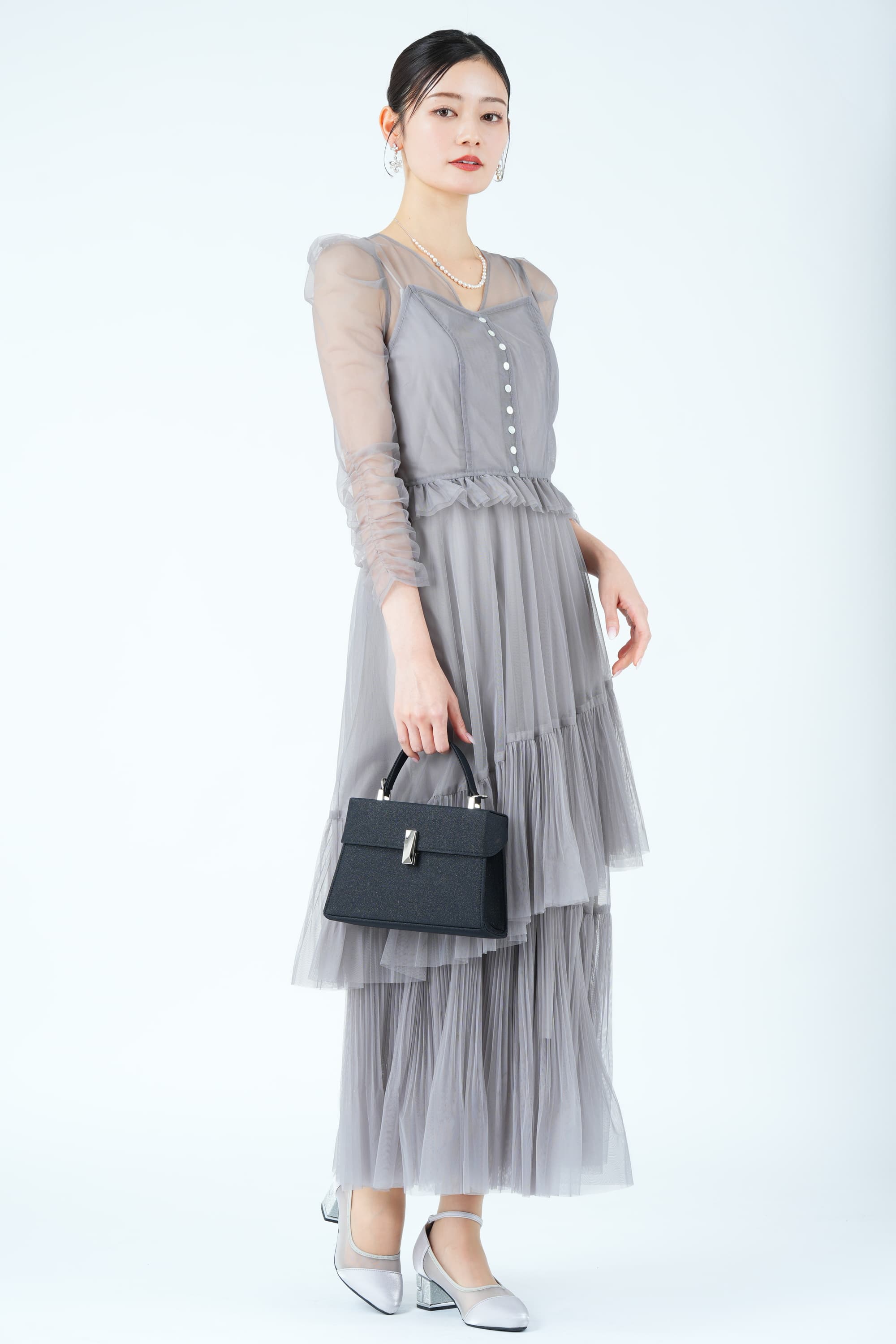 アシメティアードチュールグレードレス