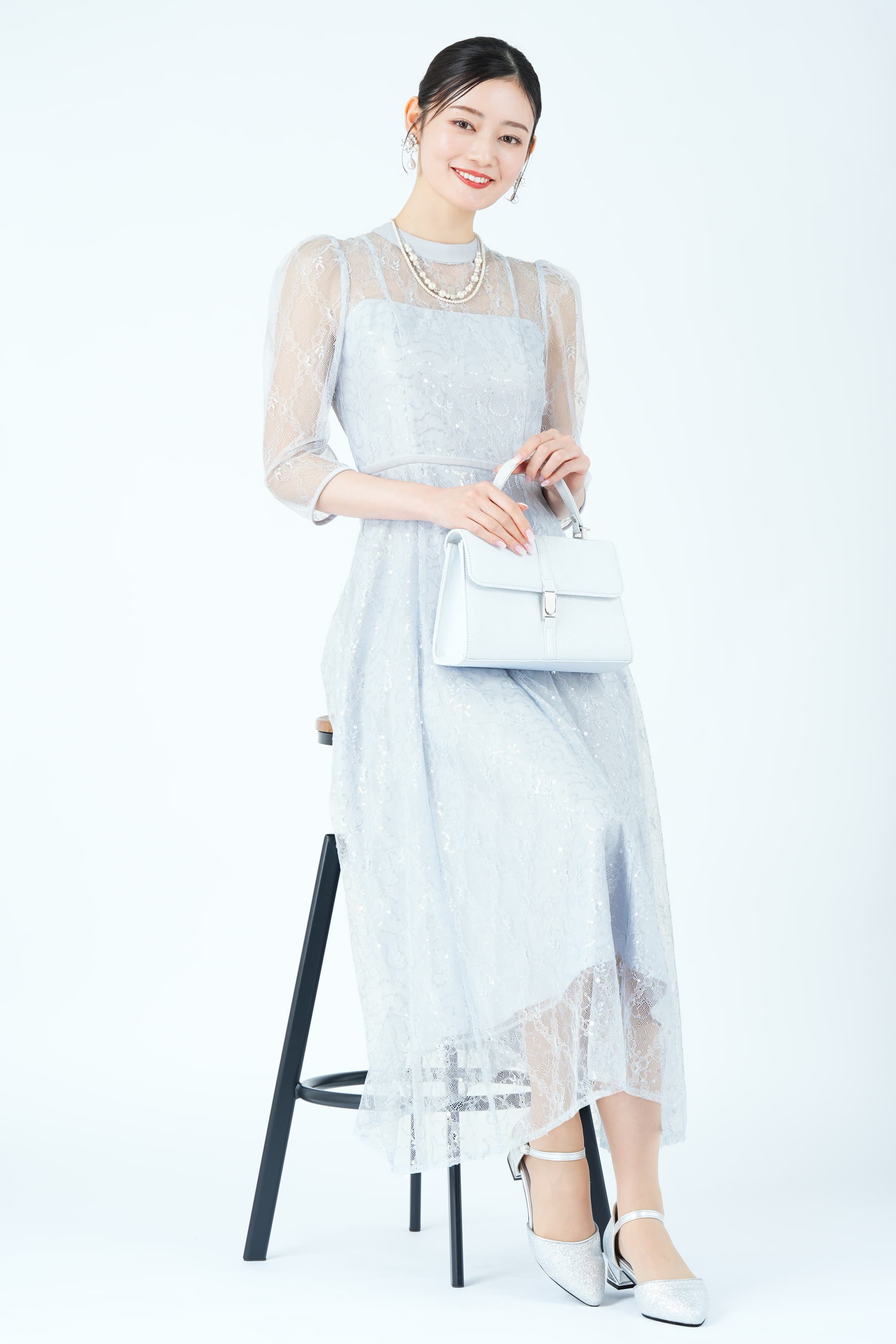 フラワー柄スパンコールレースサックスブルードレス