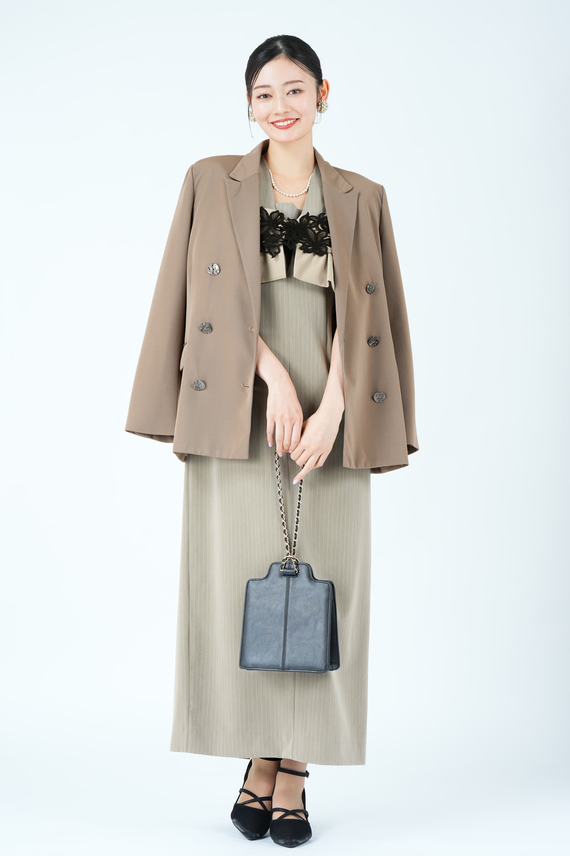 刺繍ビスチェ&times;ピンストライプベージュドレス