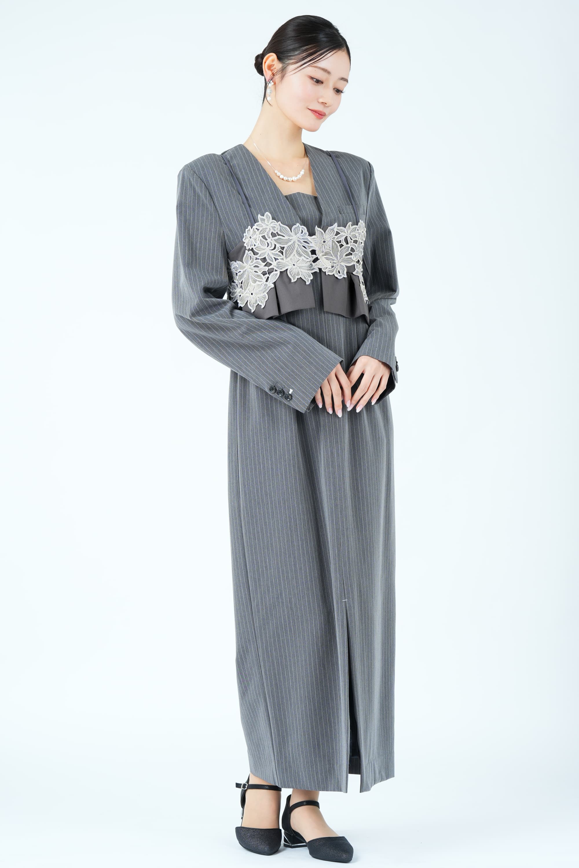 刺繍ビスチェ&times;テーラードピンストライプグレードレス