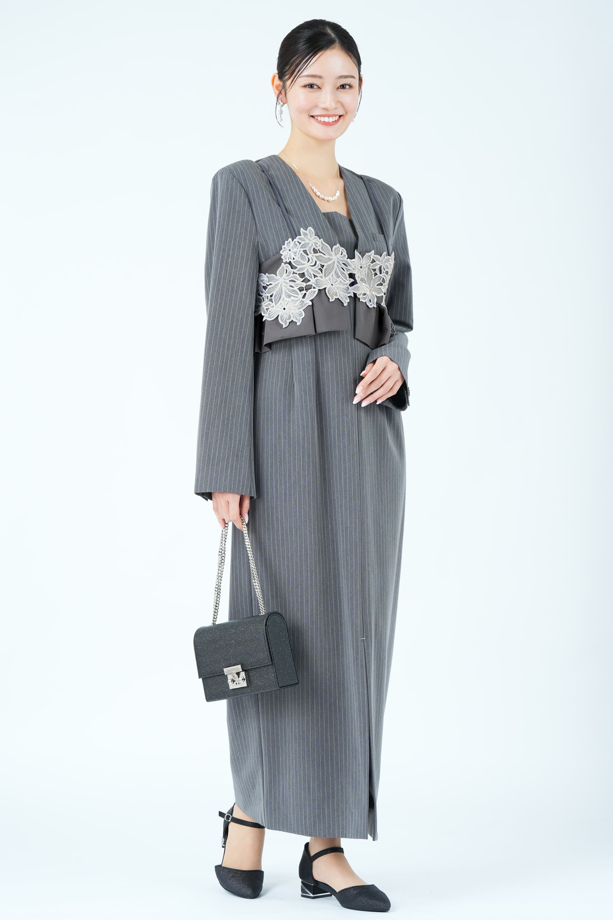 刺繍ビスチェ&times;テーラードピンストライプグレードレス