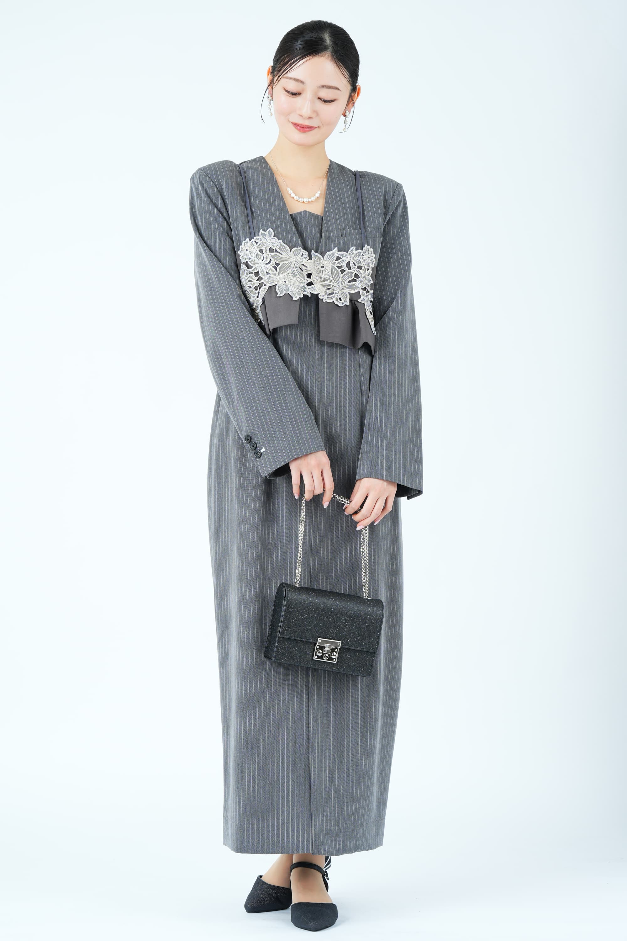 刺繍ビスチェ&times;テーラードピンストライプグレードレス