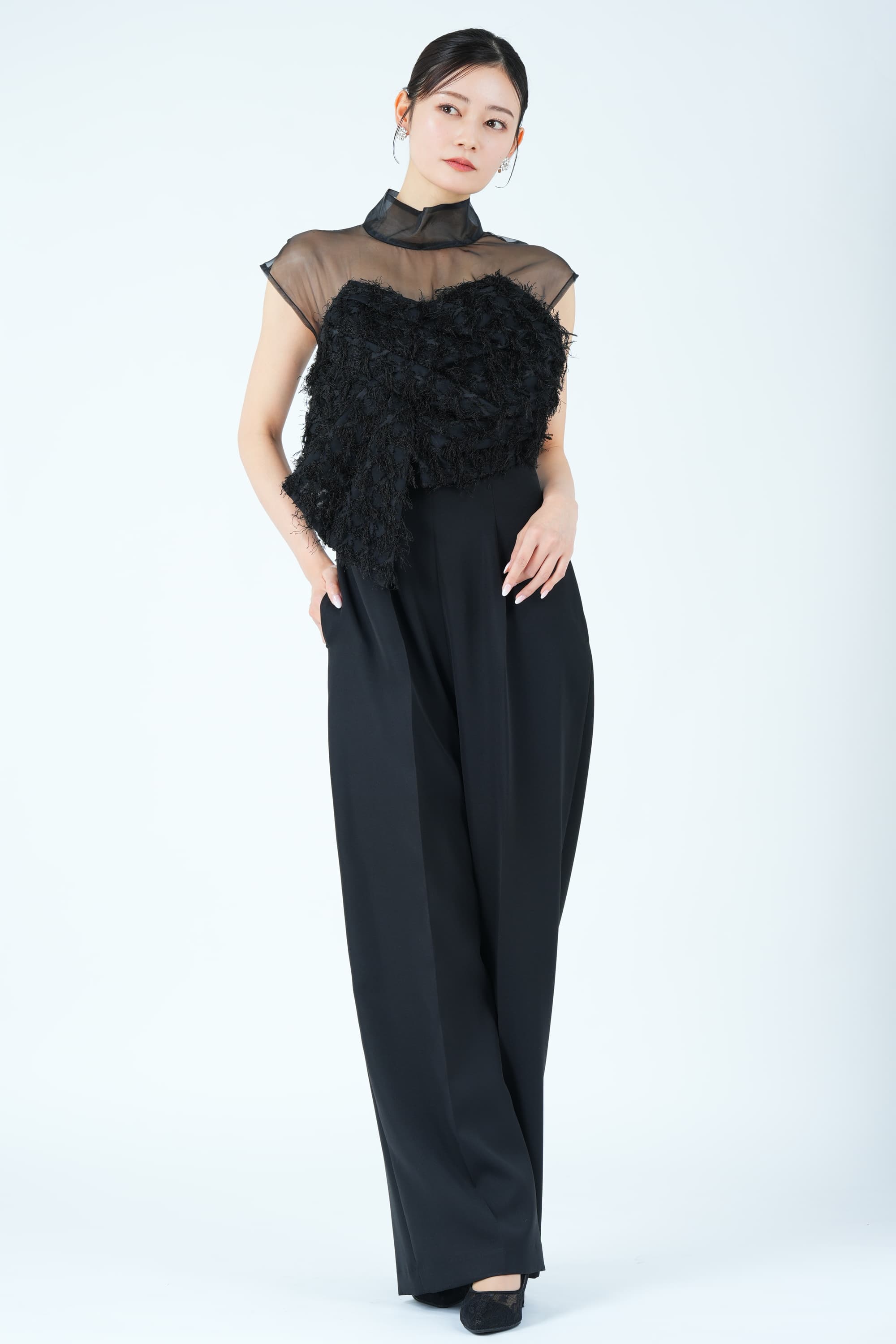 カットジャガードベアトップ風ブラックパンツドレス