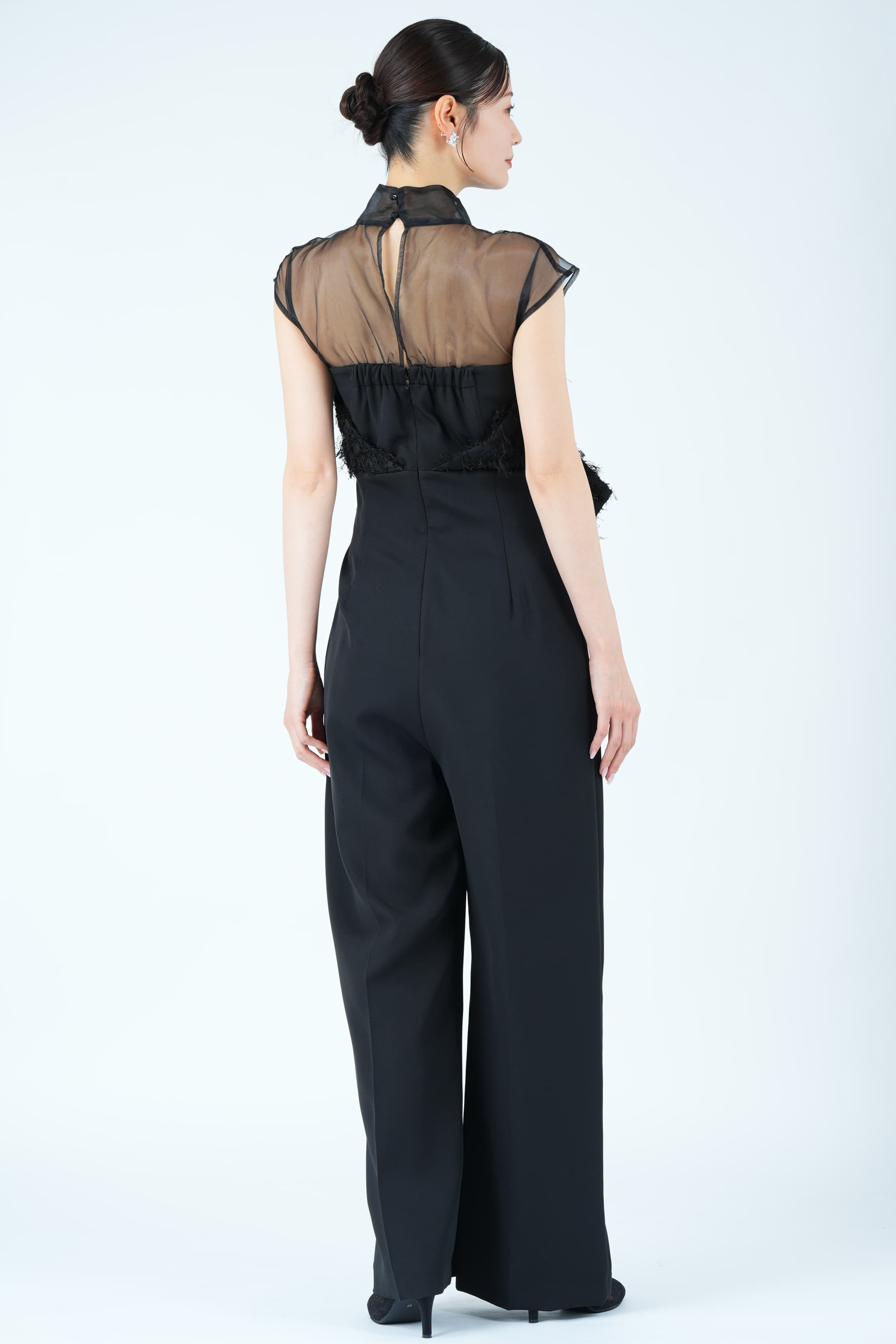 カットジャガードベアトップ風ブラックパンツドレス