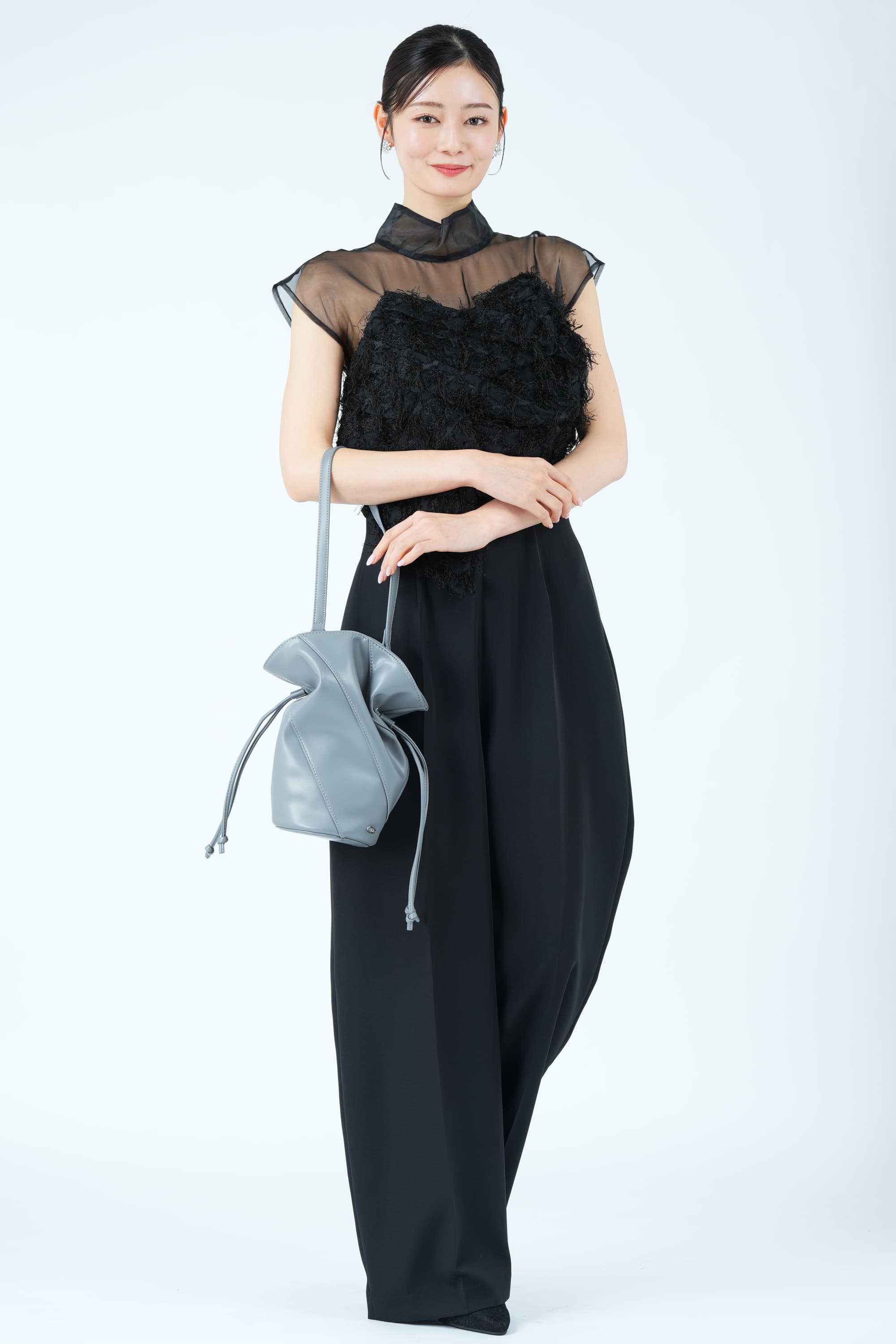 カットジャガードベアトップ風ブラックパンツドレス