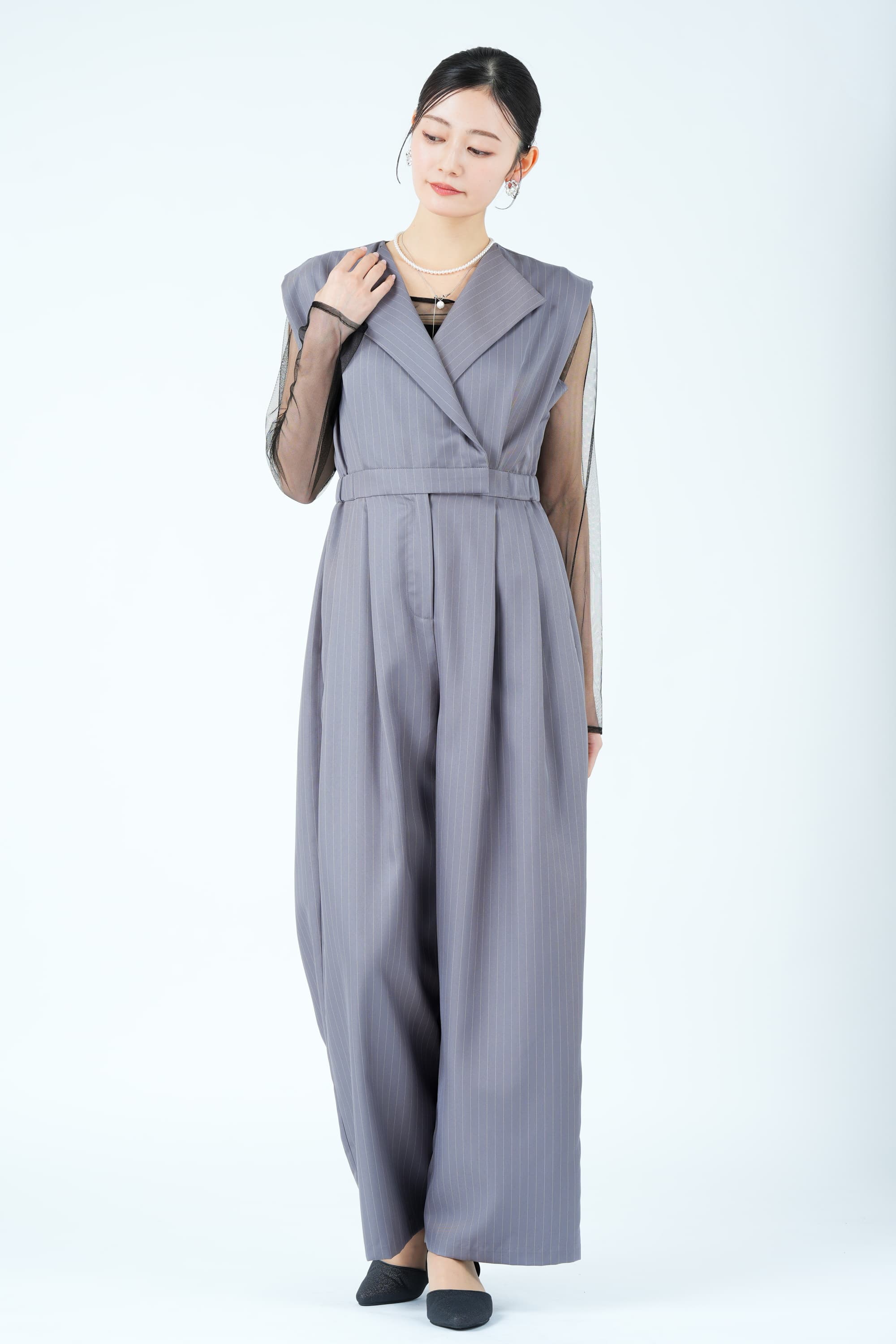 スタンドアウトカラーグレーストライプパンツドレス