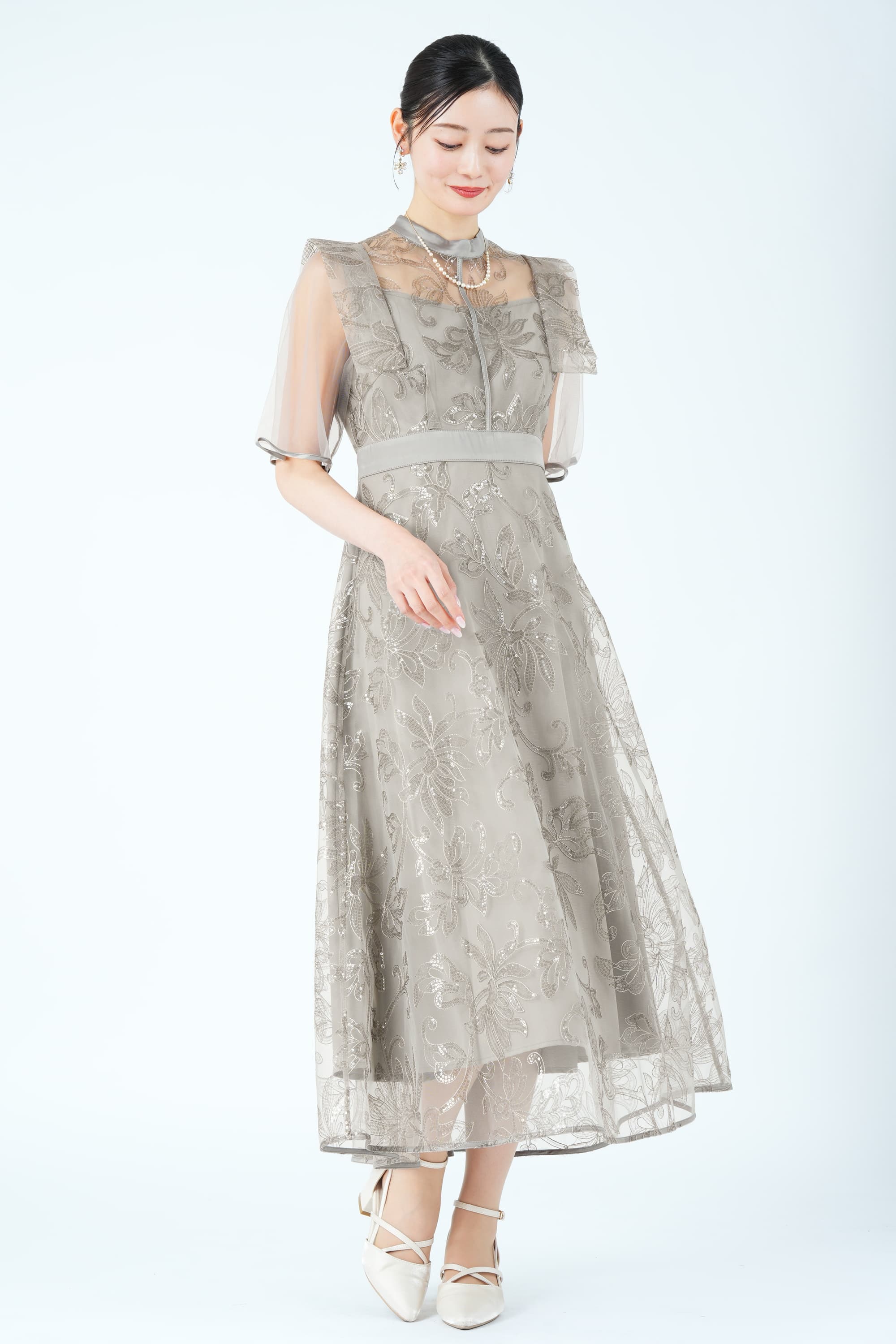 ショルダーフラップ風フラワーレースグレードレス