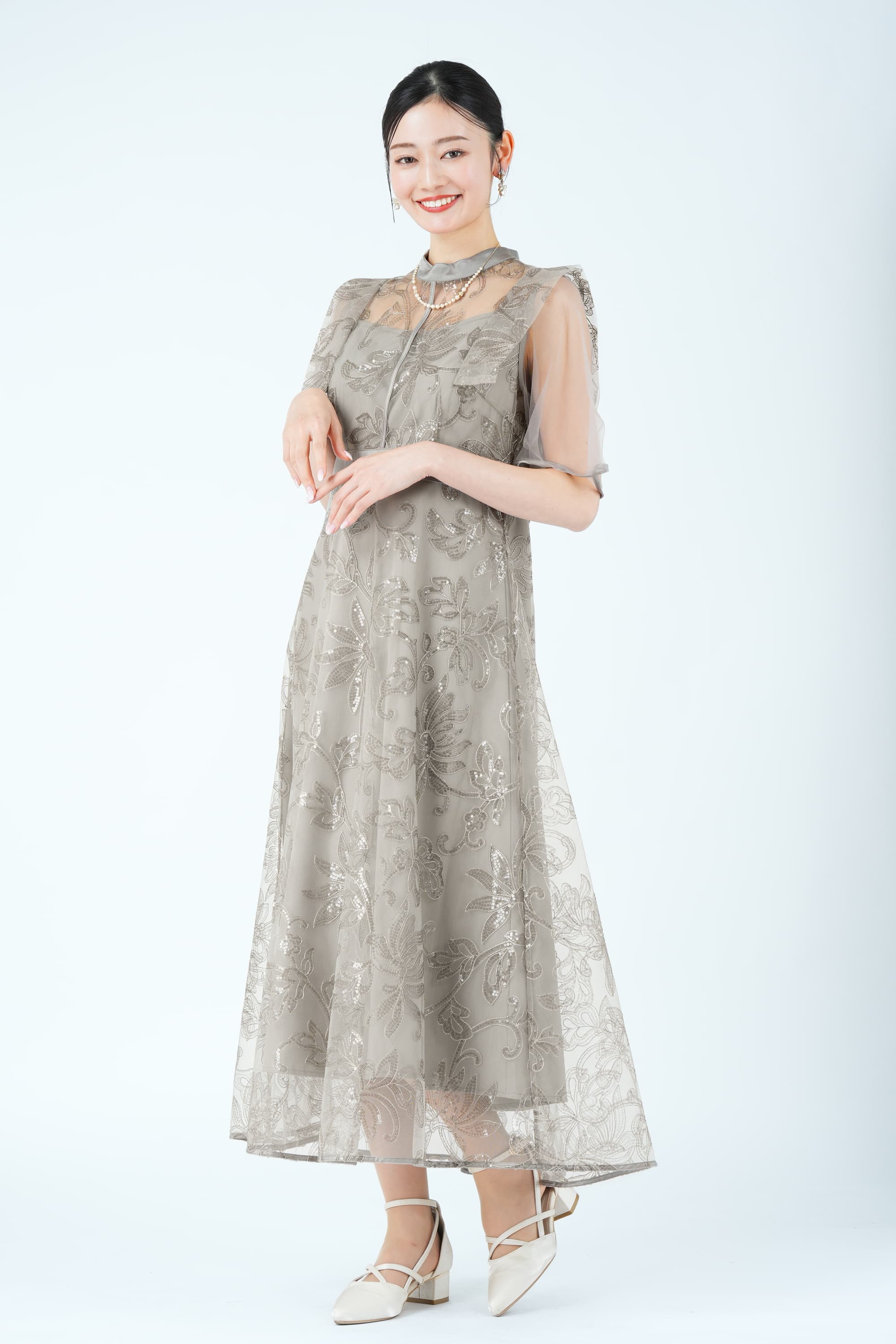 ショルダーフラップ風フラワーレースグレードレス