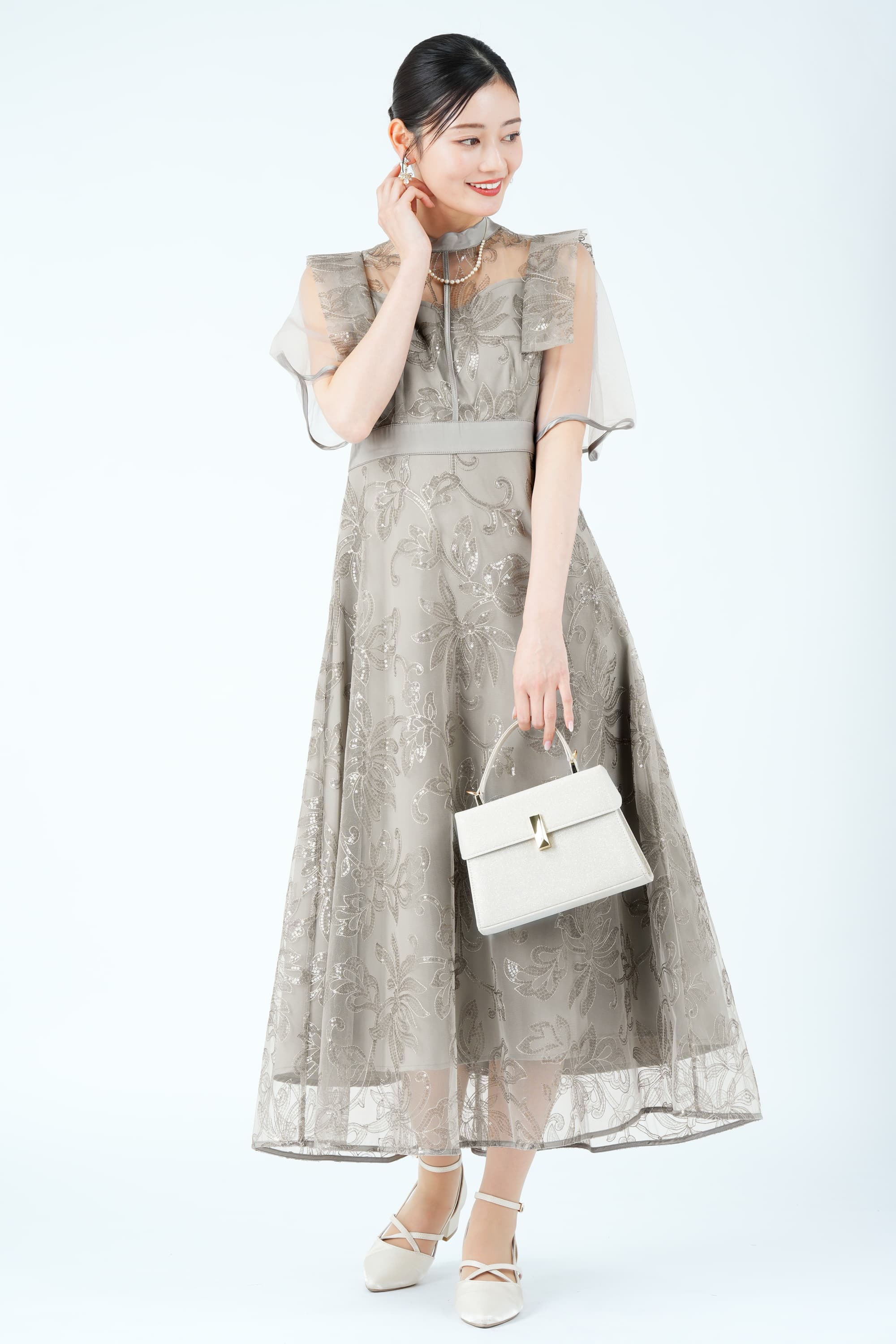 ショルダーフラップ風フラワーレースグレードレス