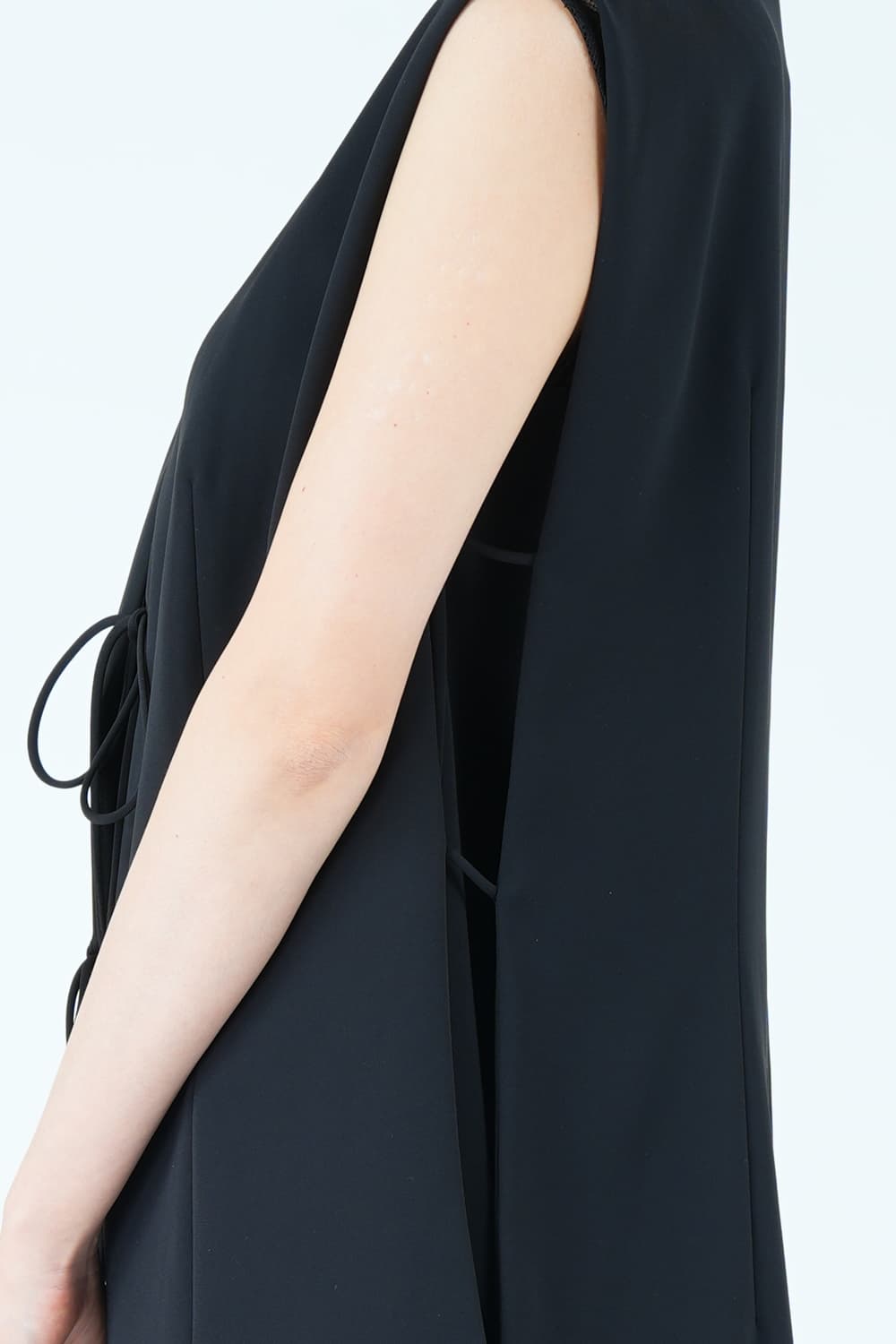 コードジレレイヤードブラックドレス