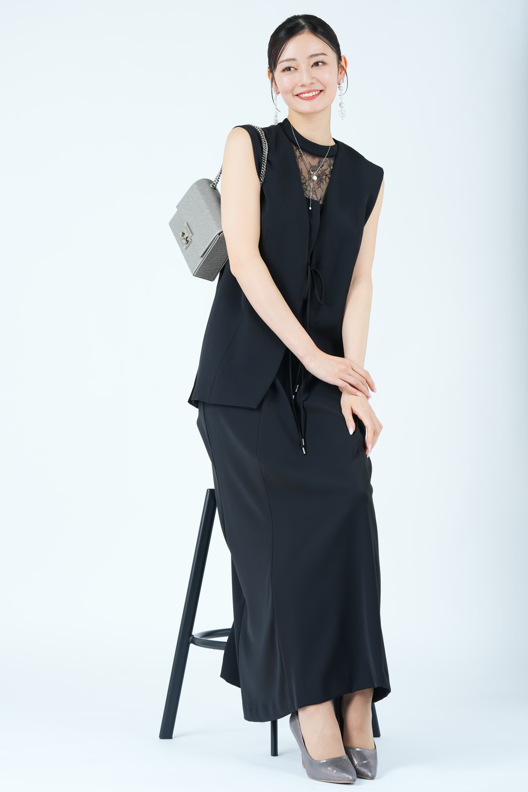 コードジレレイヤードブラックドレス