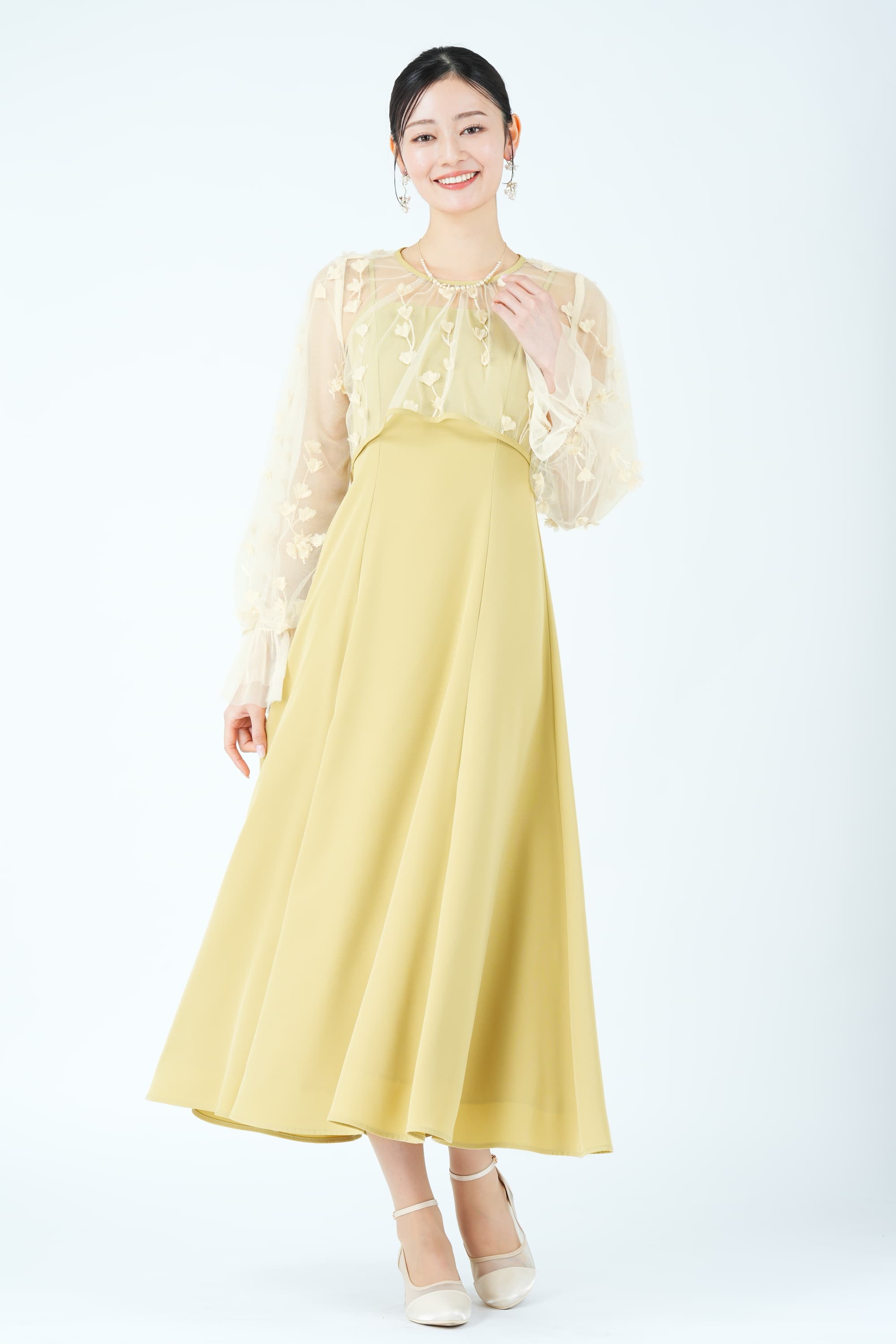 AIMER 立体フラワー刺繍レイヤードイエロードレス (S) をレンタル