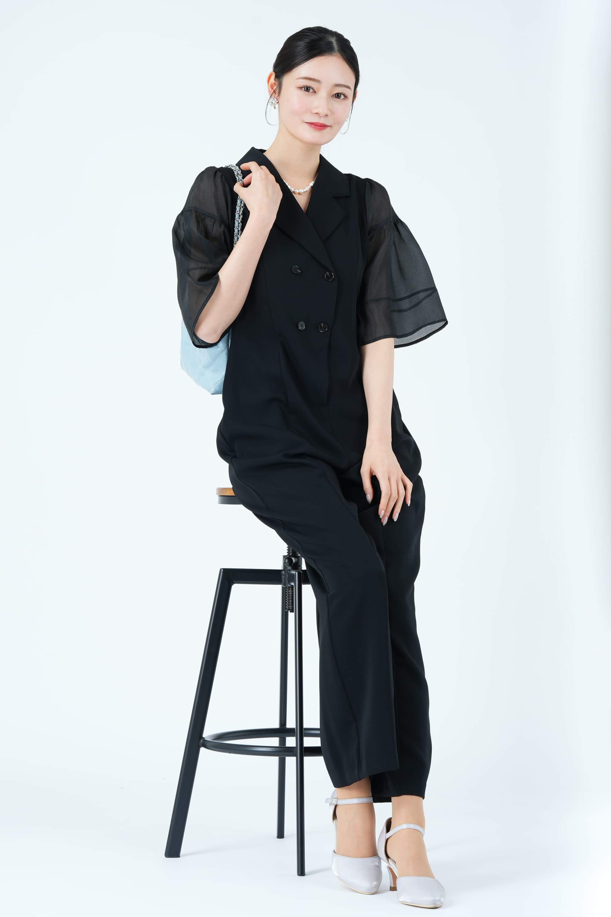 ジャケットライクシアー袖ブラックパンツドレス