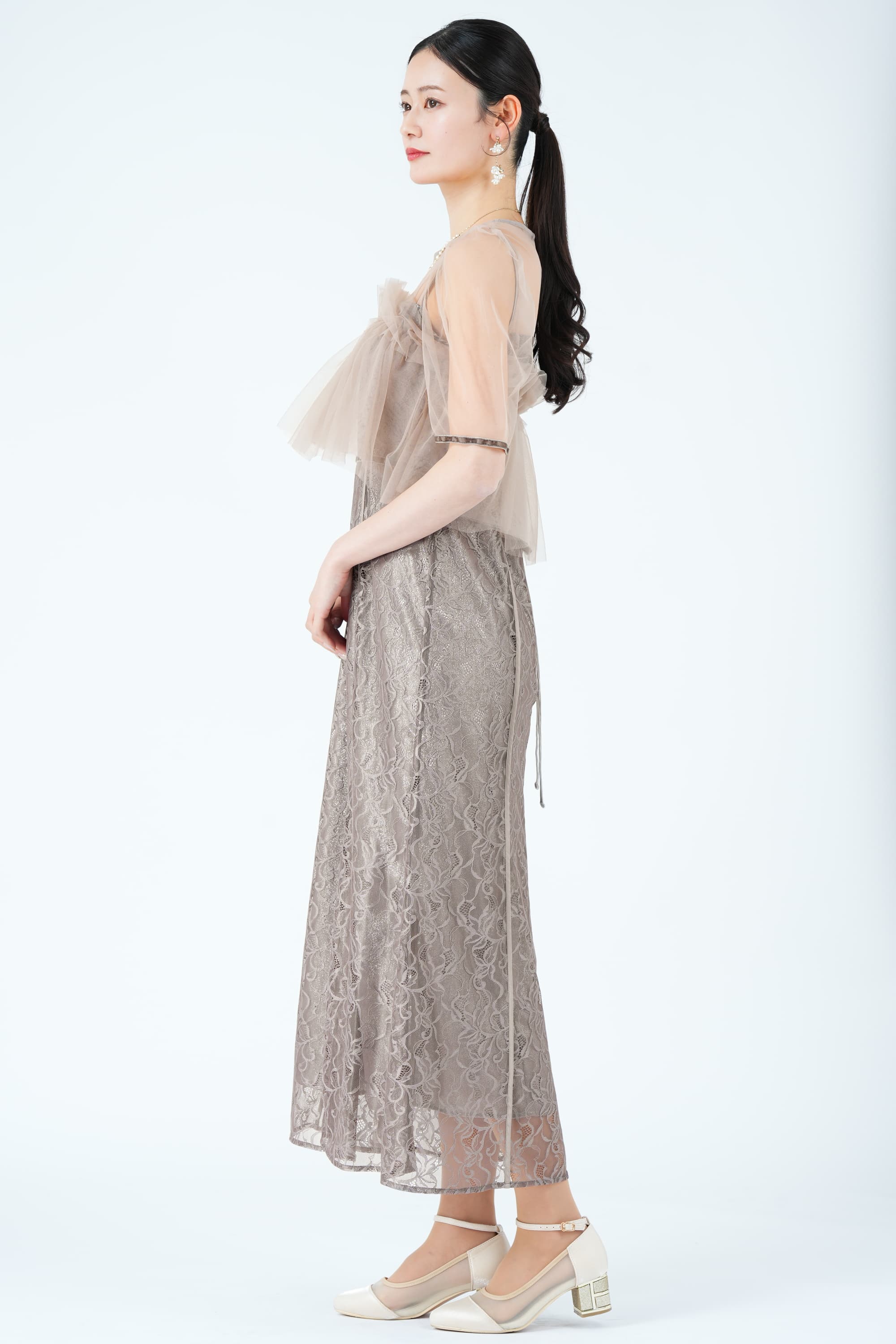 シルバー箔レイヤードエンブロイダリーくすみピンクドレス