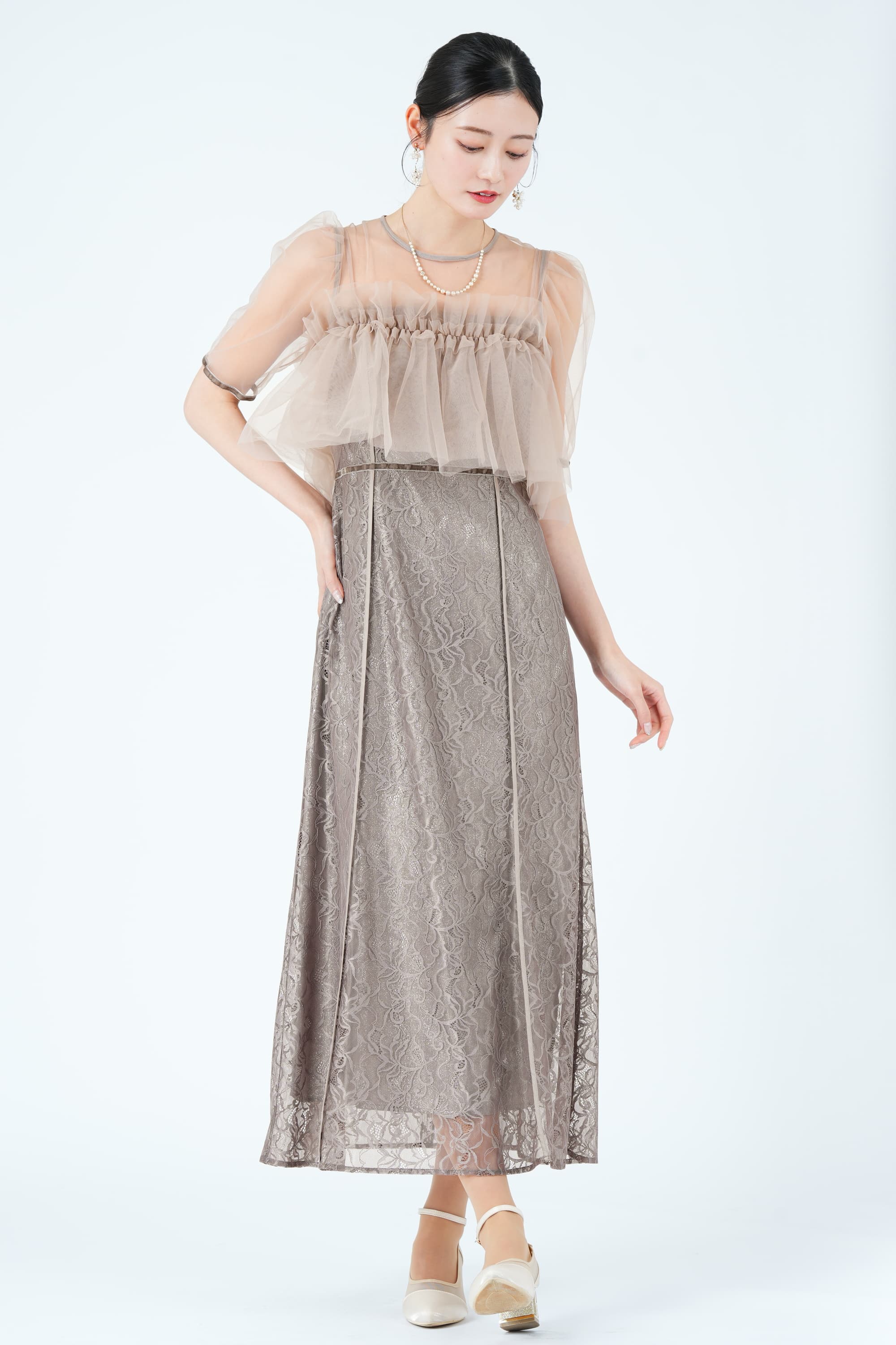 シルバー箔レイヤードエンブロイダリーくすみピンクドレス