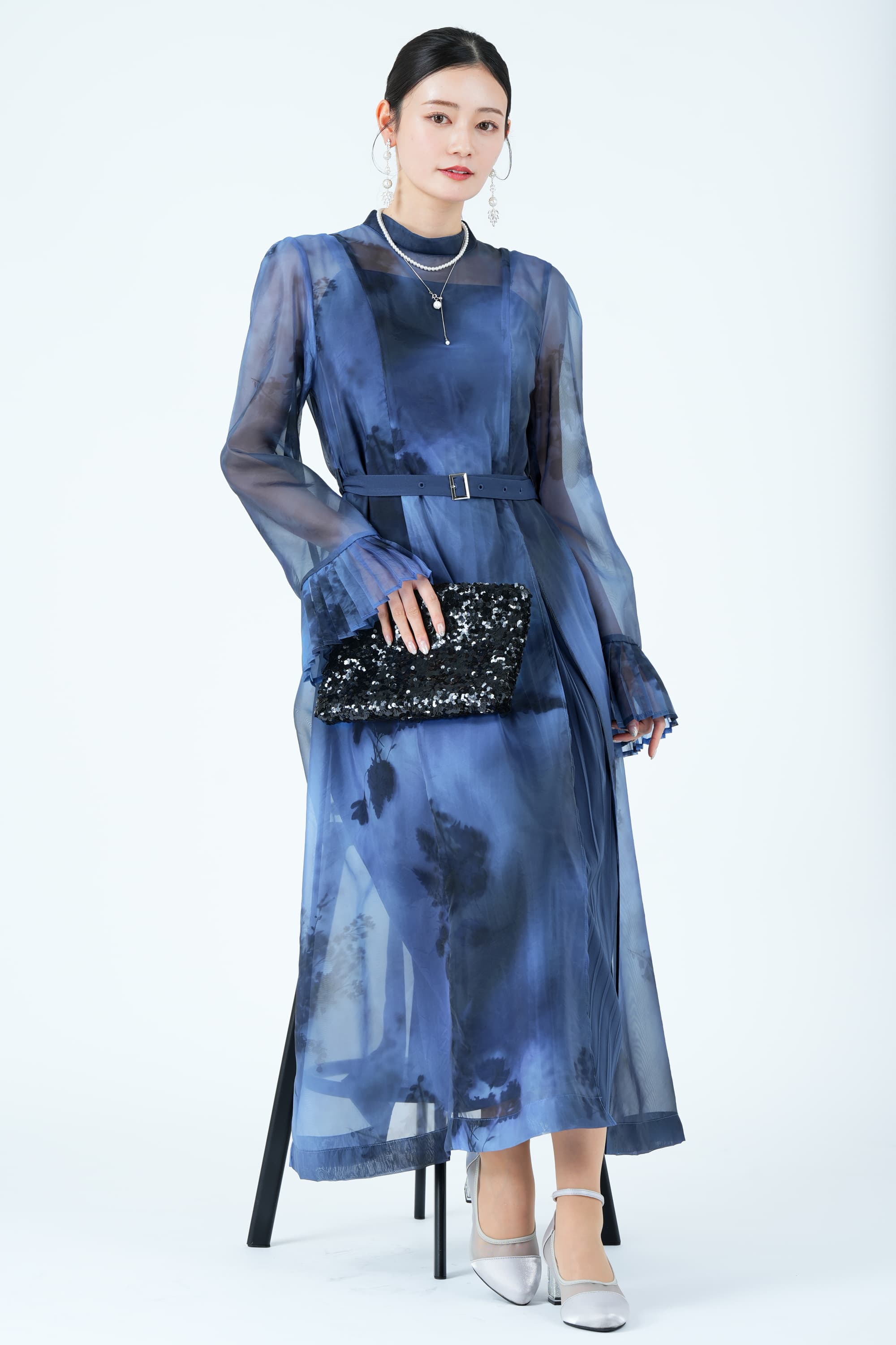 ペインティングフラワーブルードレス